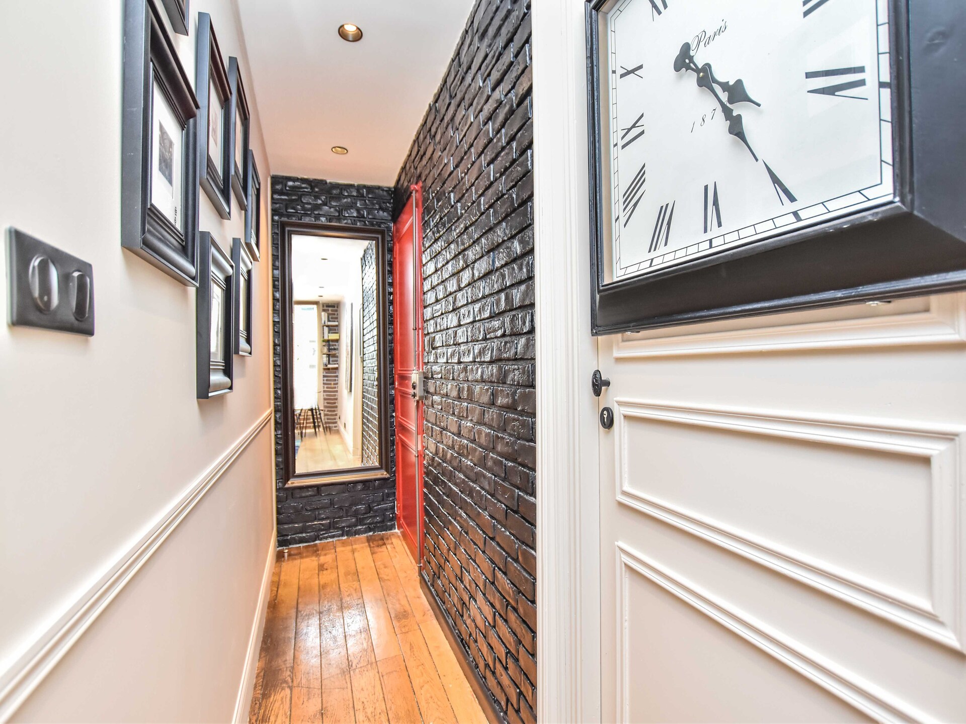 Licht appartement met 2 slaapkamers in de bruisende wijk Arts et Métiers - foto 18