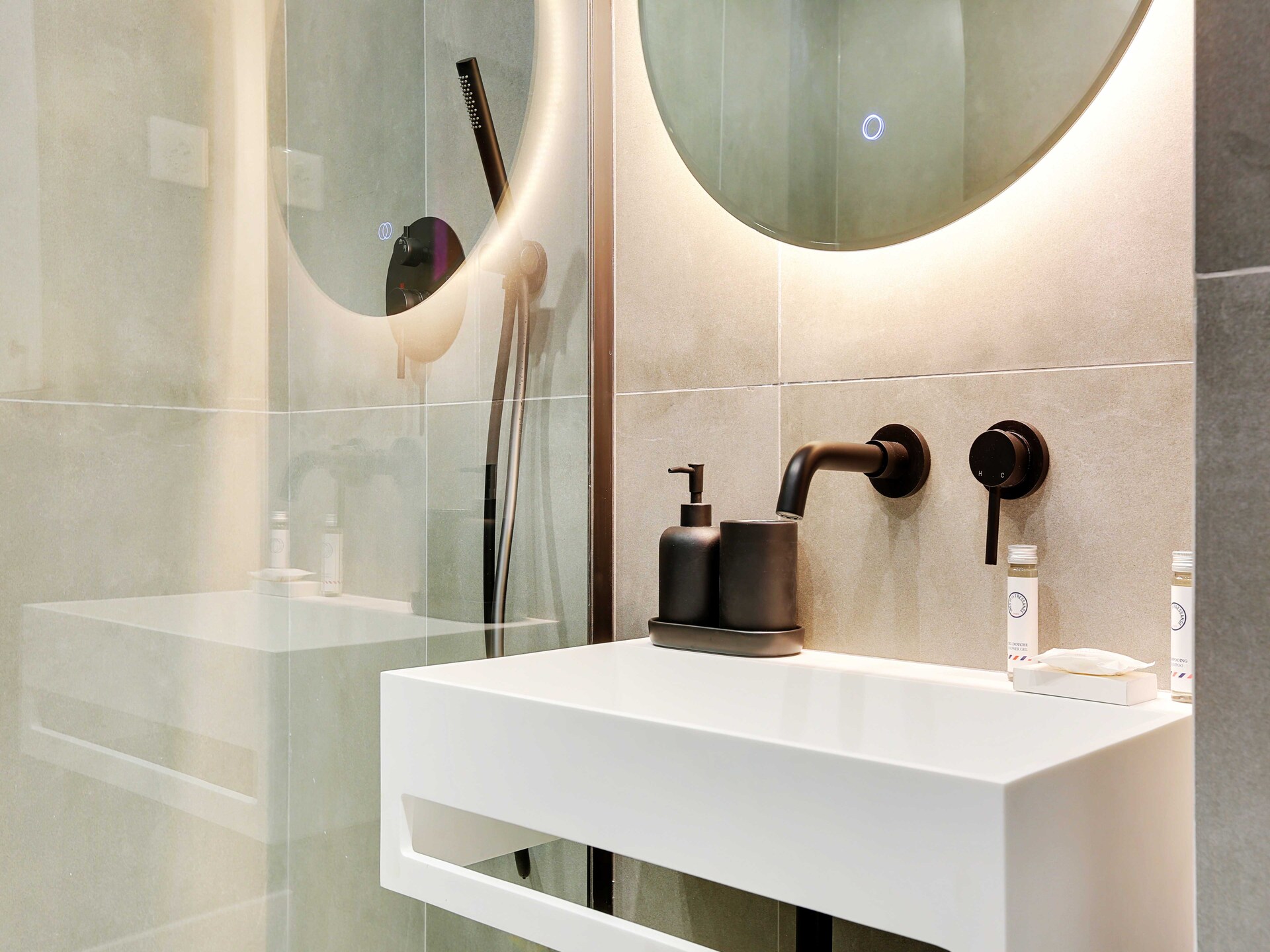 Stijlvol appartement in het 1e arrondissement, vlakbij het Louvre - foto 23