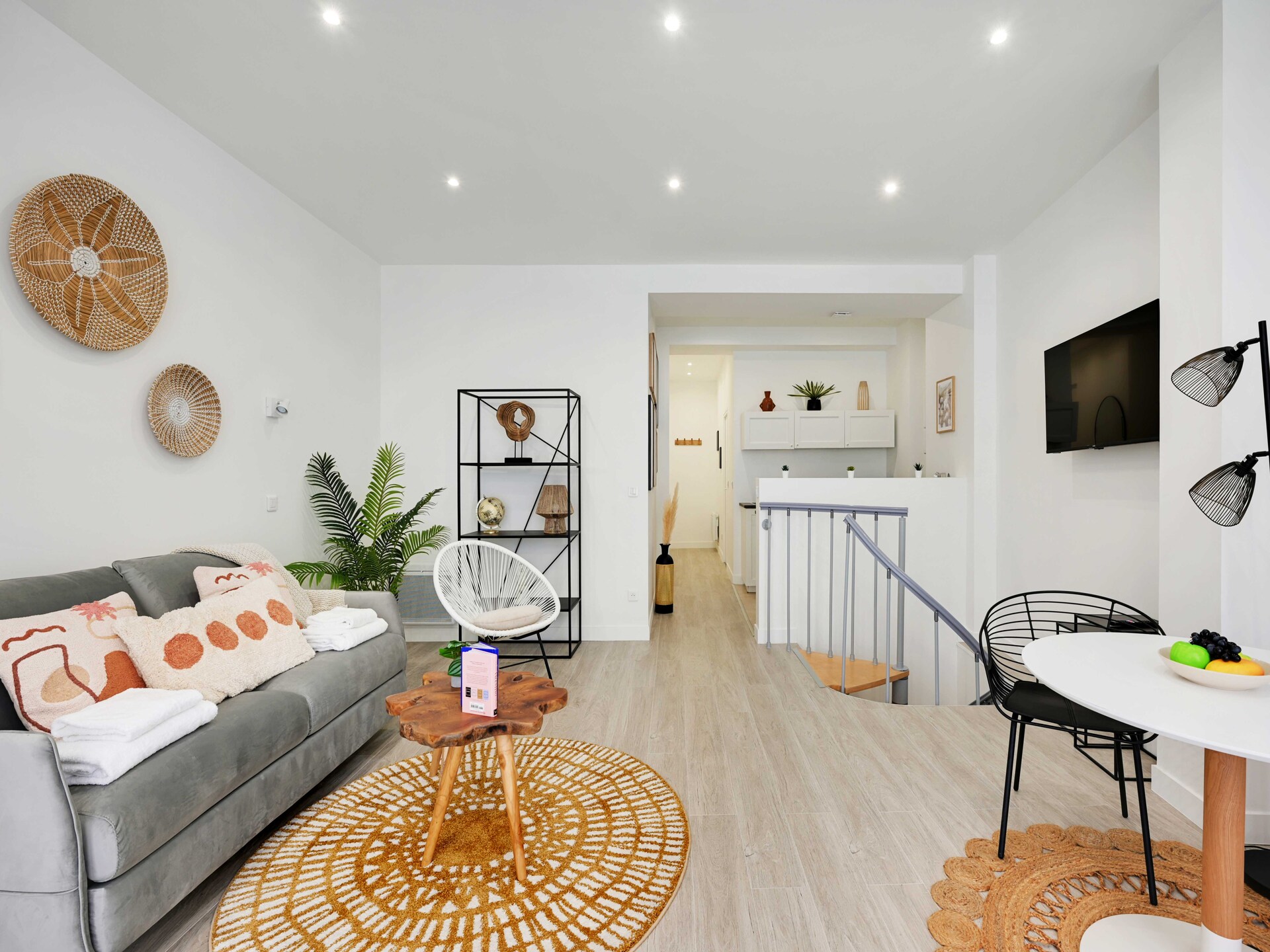 Charmant 61m² appartement in levendig Rochechouart, Parijs - foto 7
