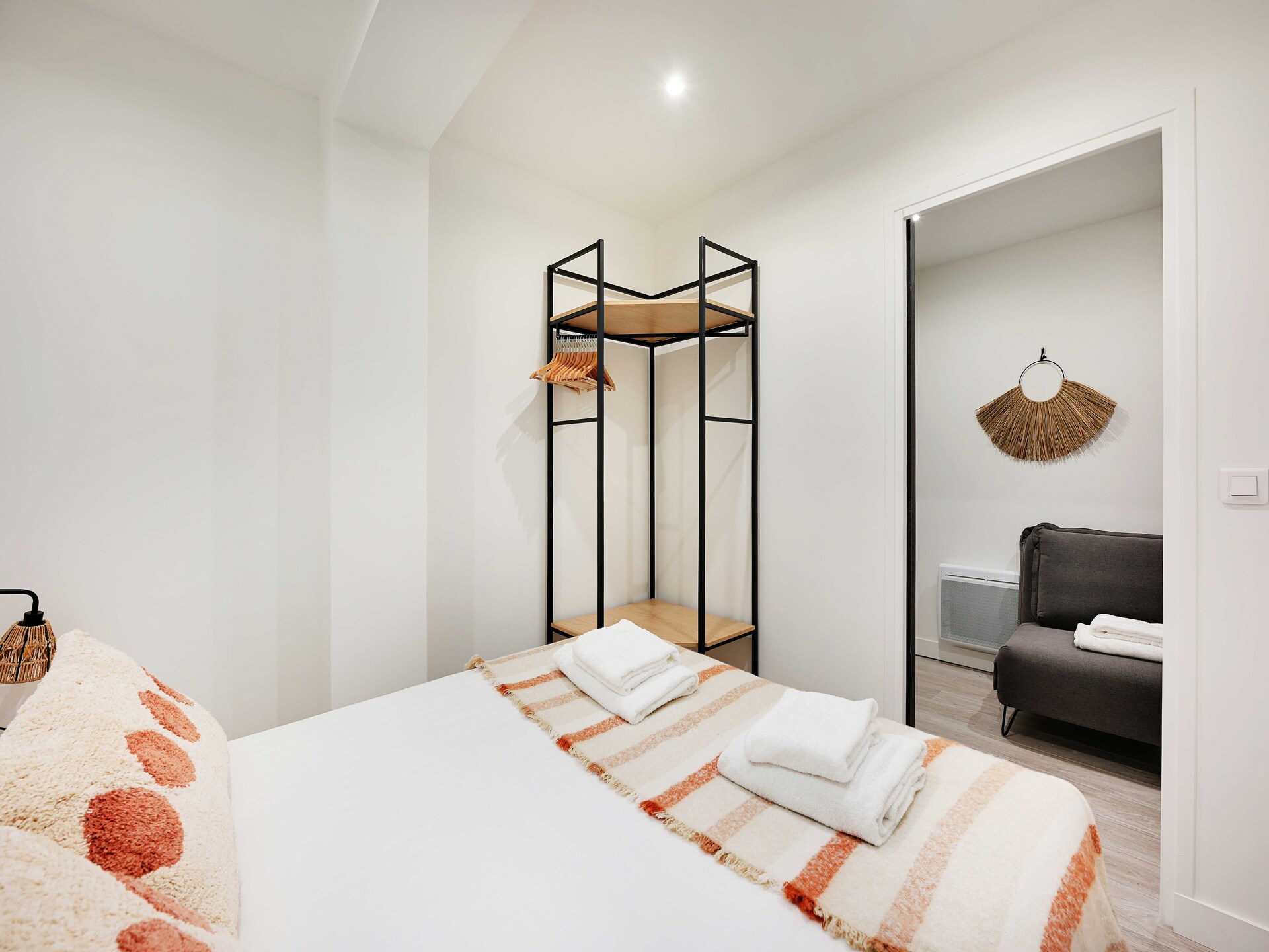 Charmant 61m² appartement in levendig Rochechouart, Parijs - foto 12