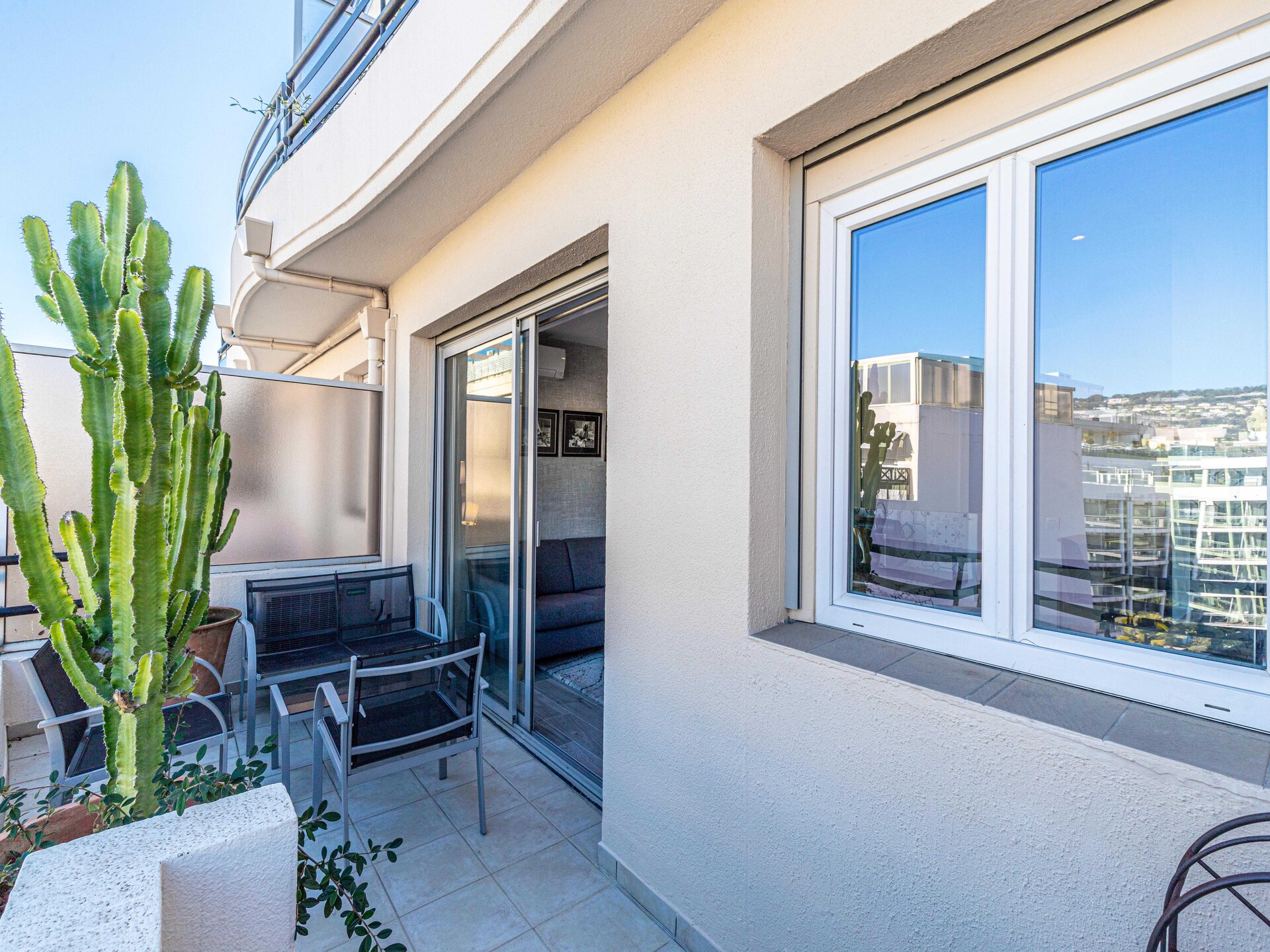Compacte studio met terras op loopafstand van station Cannes - foto 8