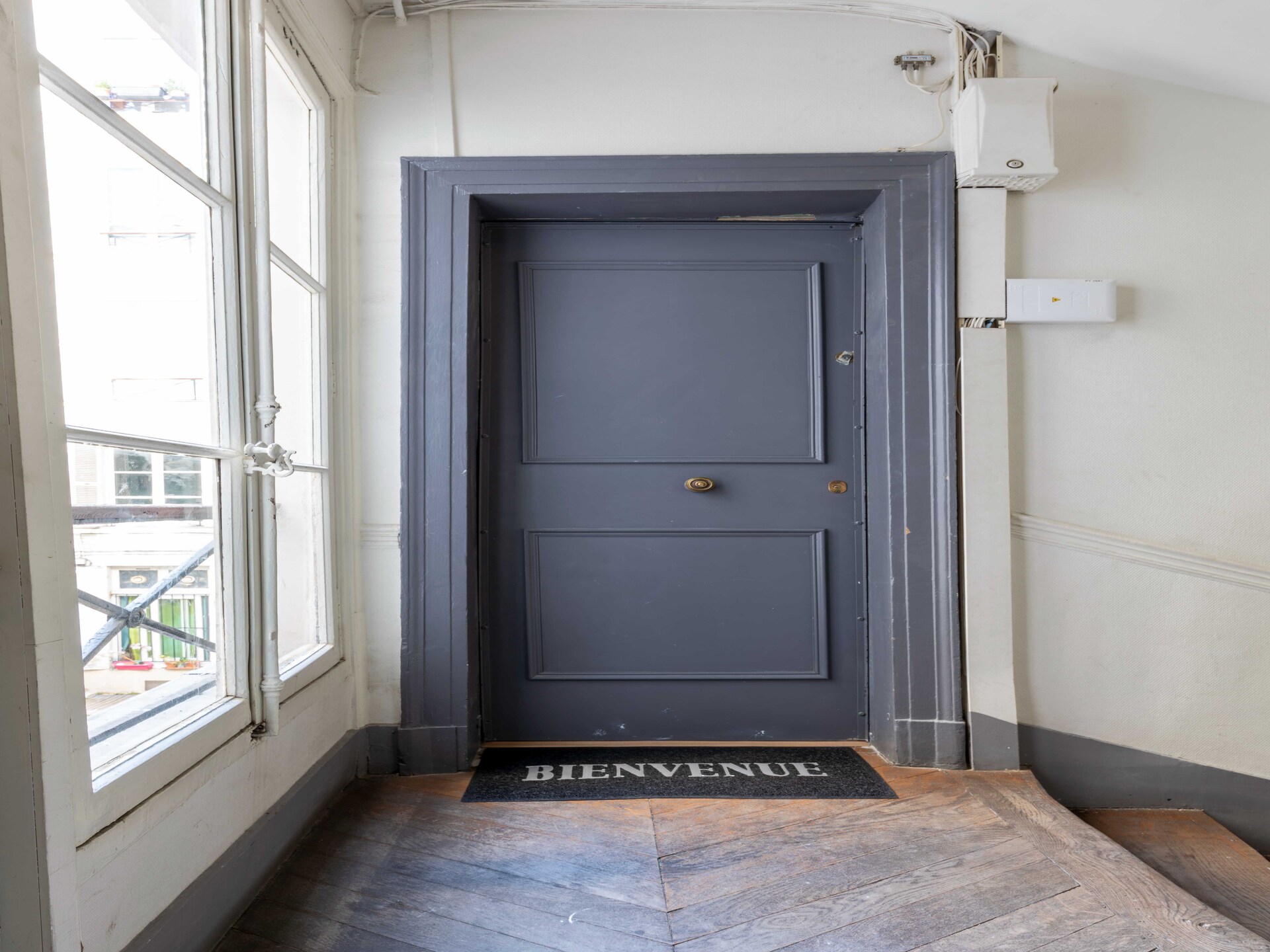 Compact studio-appartement in levendig Faubourg-Montmartre, Parijs - foto 7