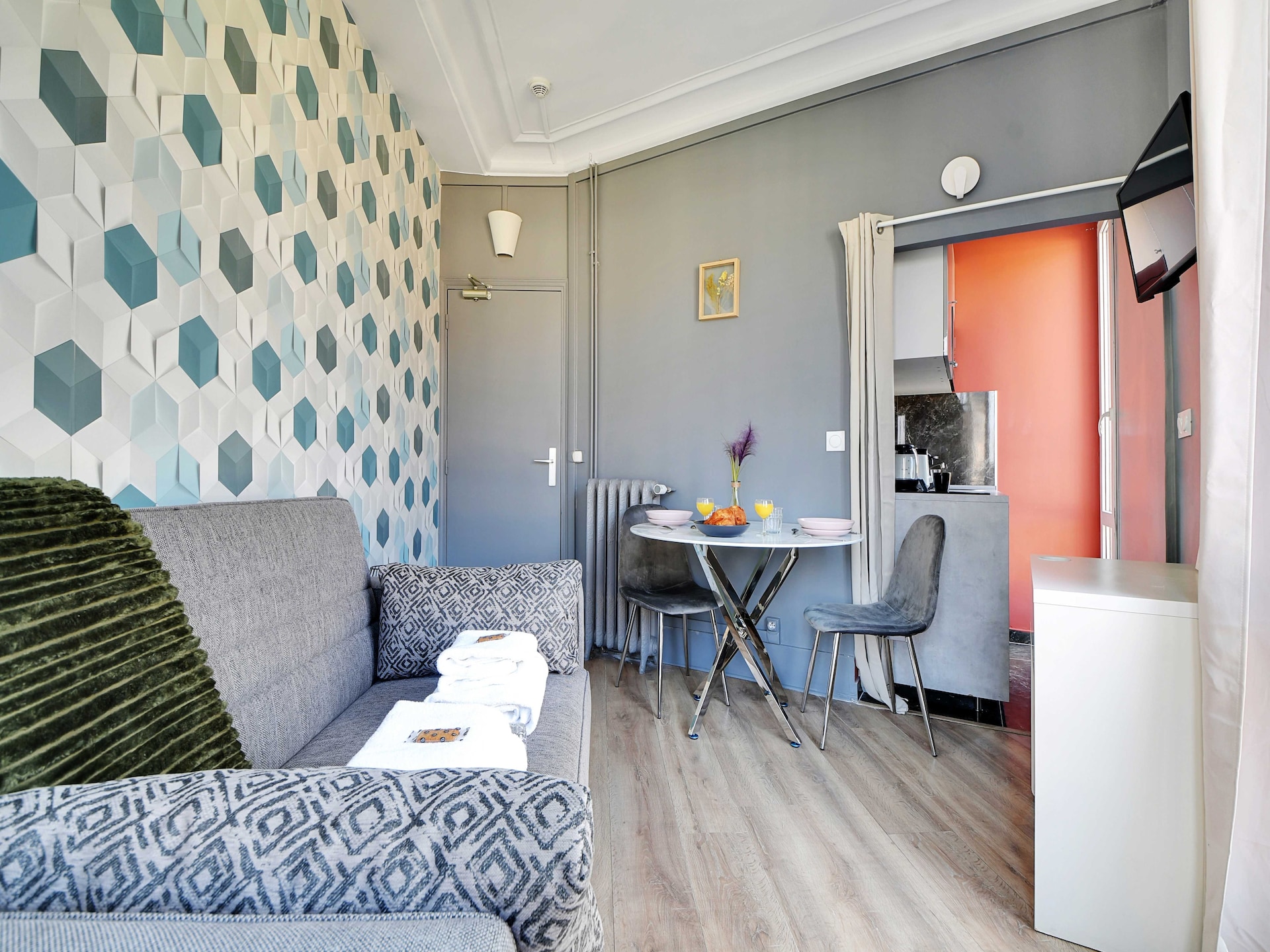 Compacte studio in het bruisende 10e arrondissement, vlakbij Canal Saint-Martin - foto 2