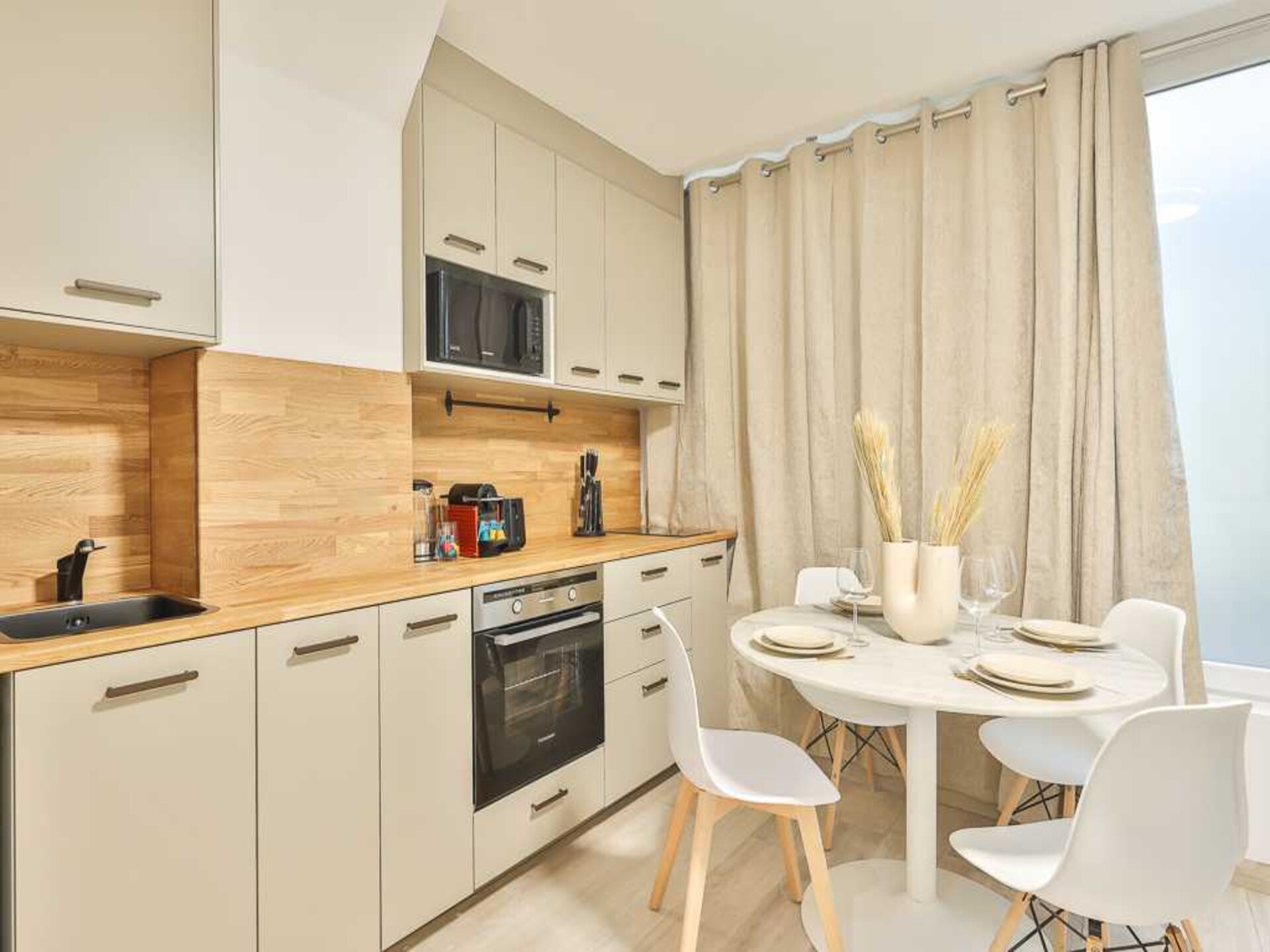 Gerenoveerd appartement aan Avenue de Flandres, metrostation Crimée voor de deur - foto 7