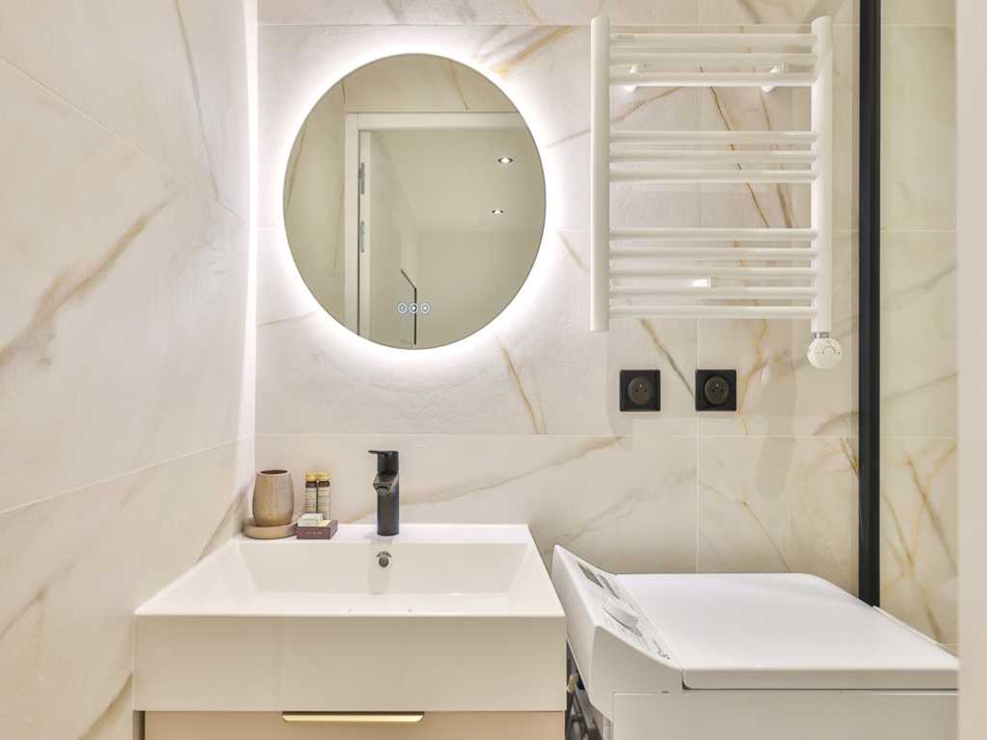 Gerenoveerd appartement aan Avenue de Flandres, metrostation Crimée voor de deur - foto 10