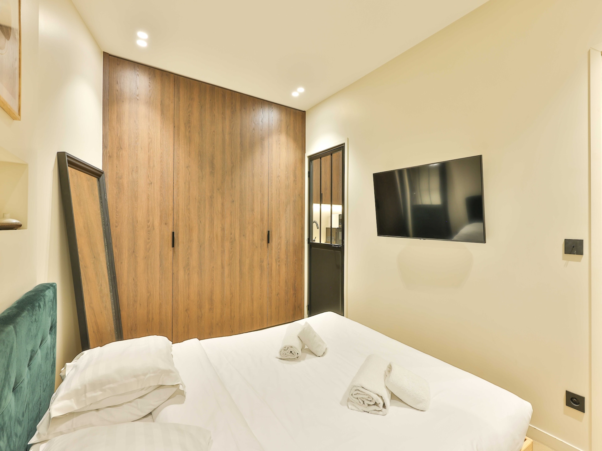 Parijs appartement bij Place de la Nation: 1 slaapkamer, 32m² voor 2 personen - foto 11