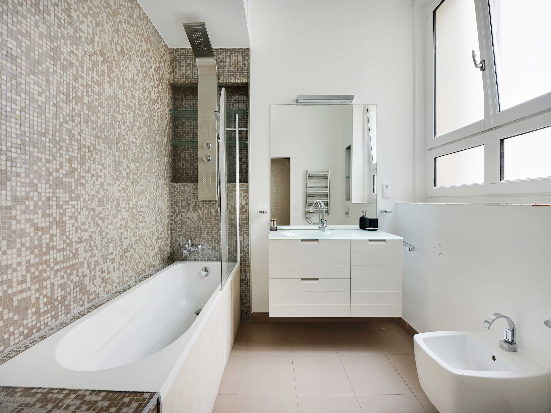 Stijlvol appartement 99m² in de prestigieuze wijk Champs-Élysées - foto 12