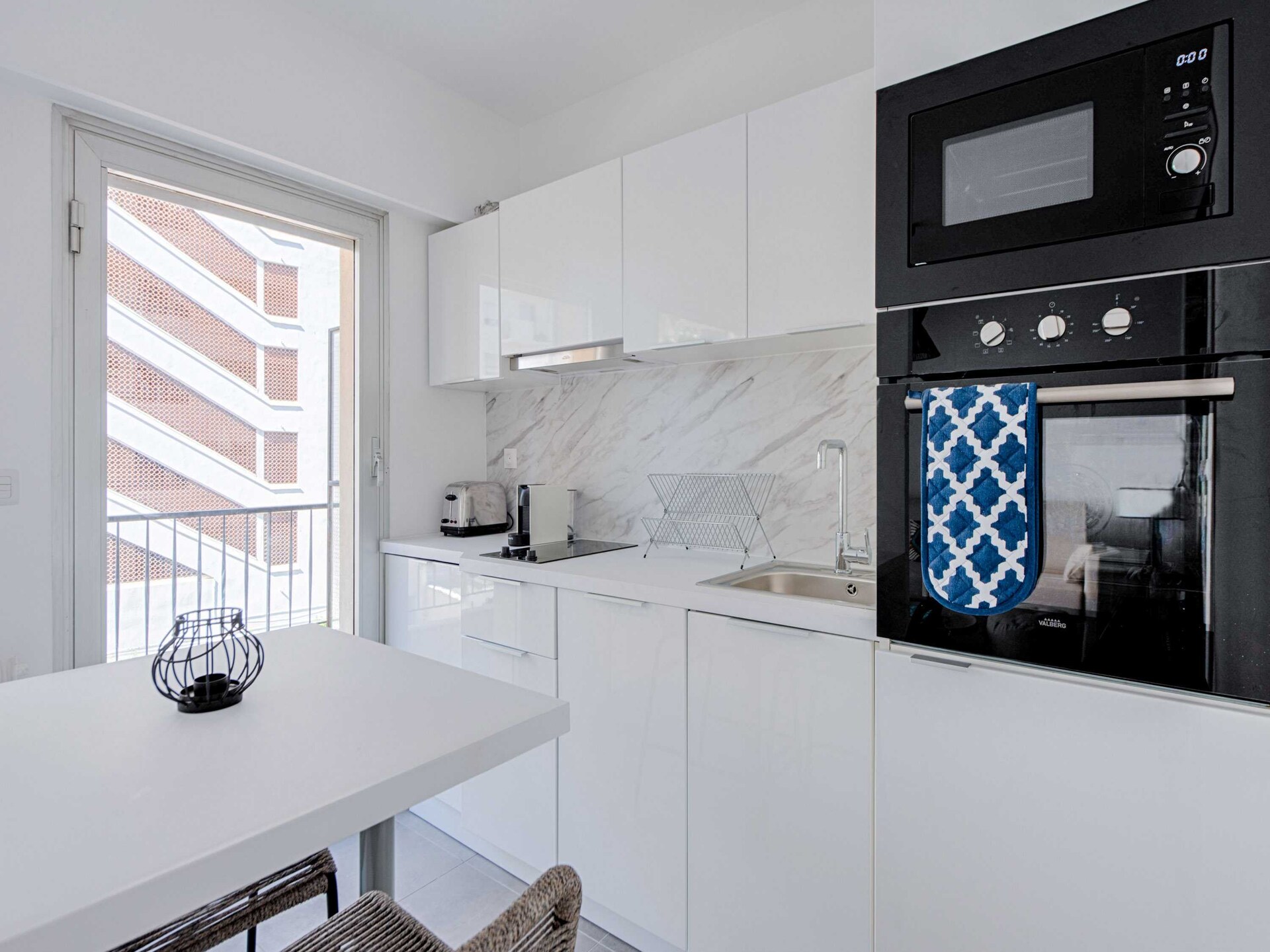 Gerenoveerd appartement in Antibes, 3 minuten van het strand - foto 10
