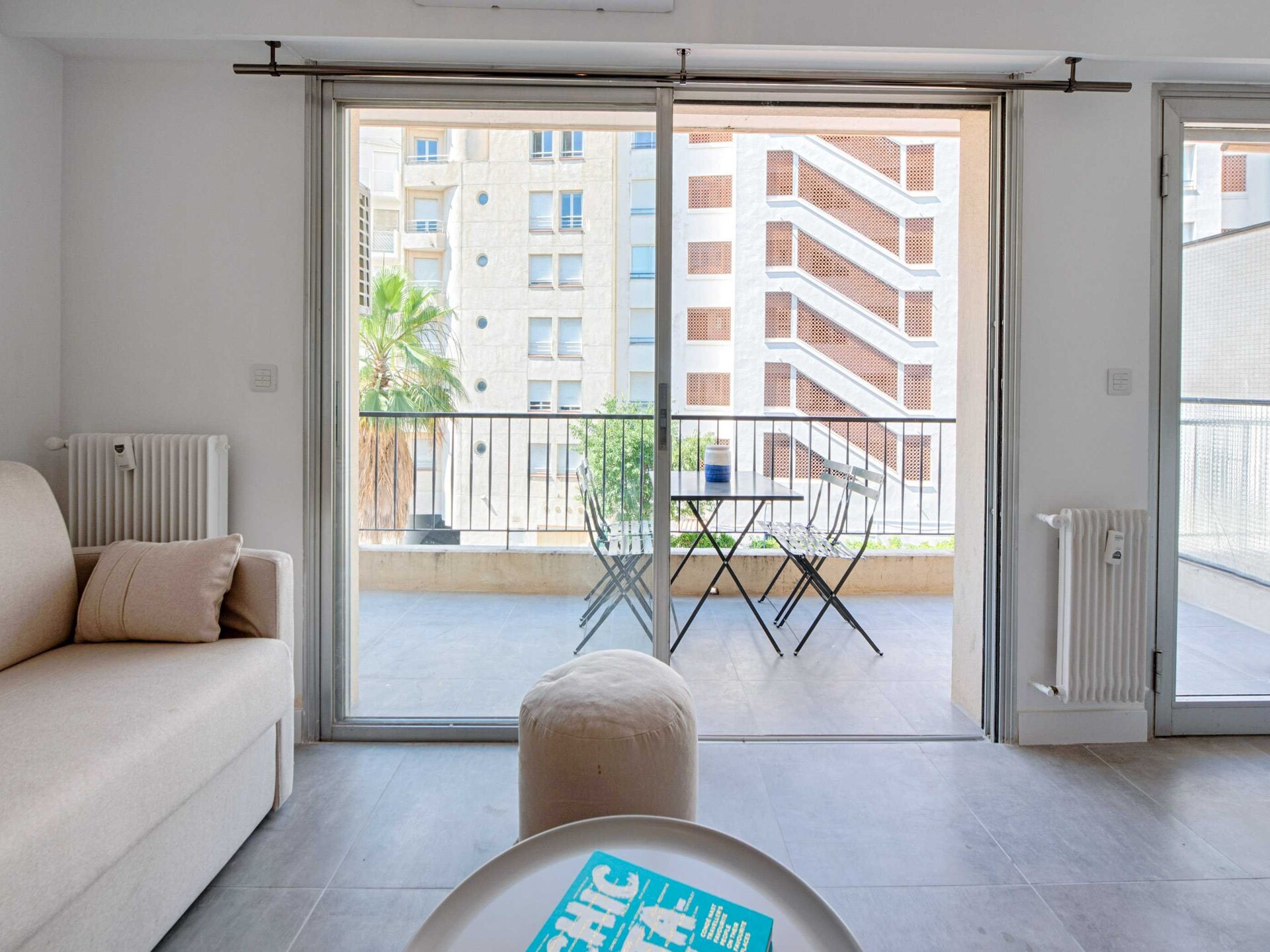 Gerenoveerd appartement in Antibes, 3 minuten van het strand - foto 13