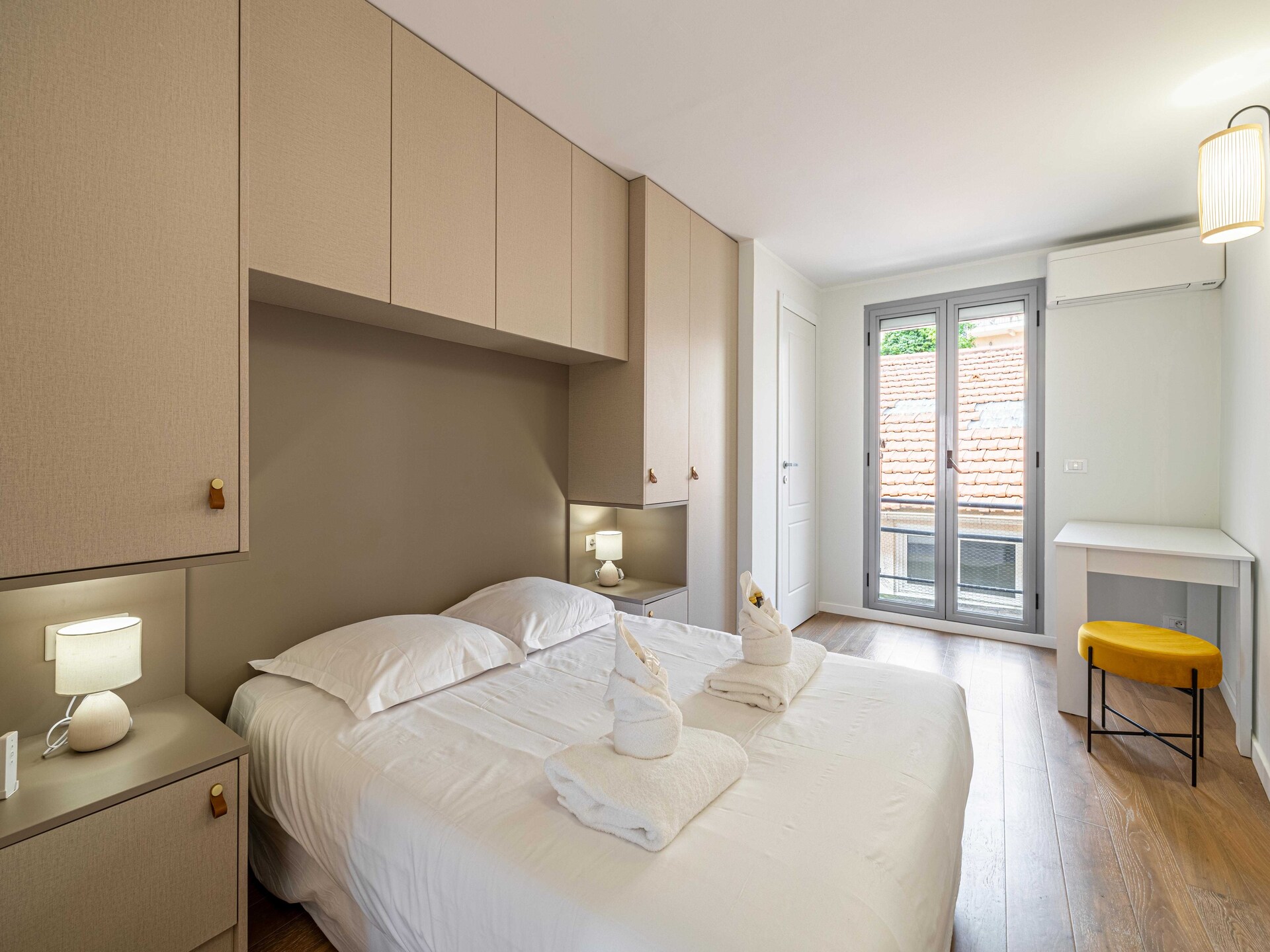Stijlvol gerenoveerd 3-kamerappartement met airco op loopafstand van strand - foto 11