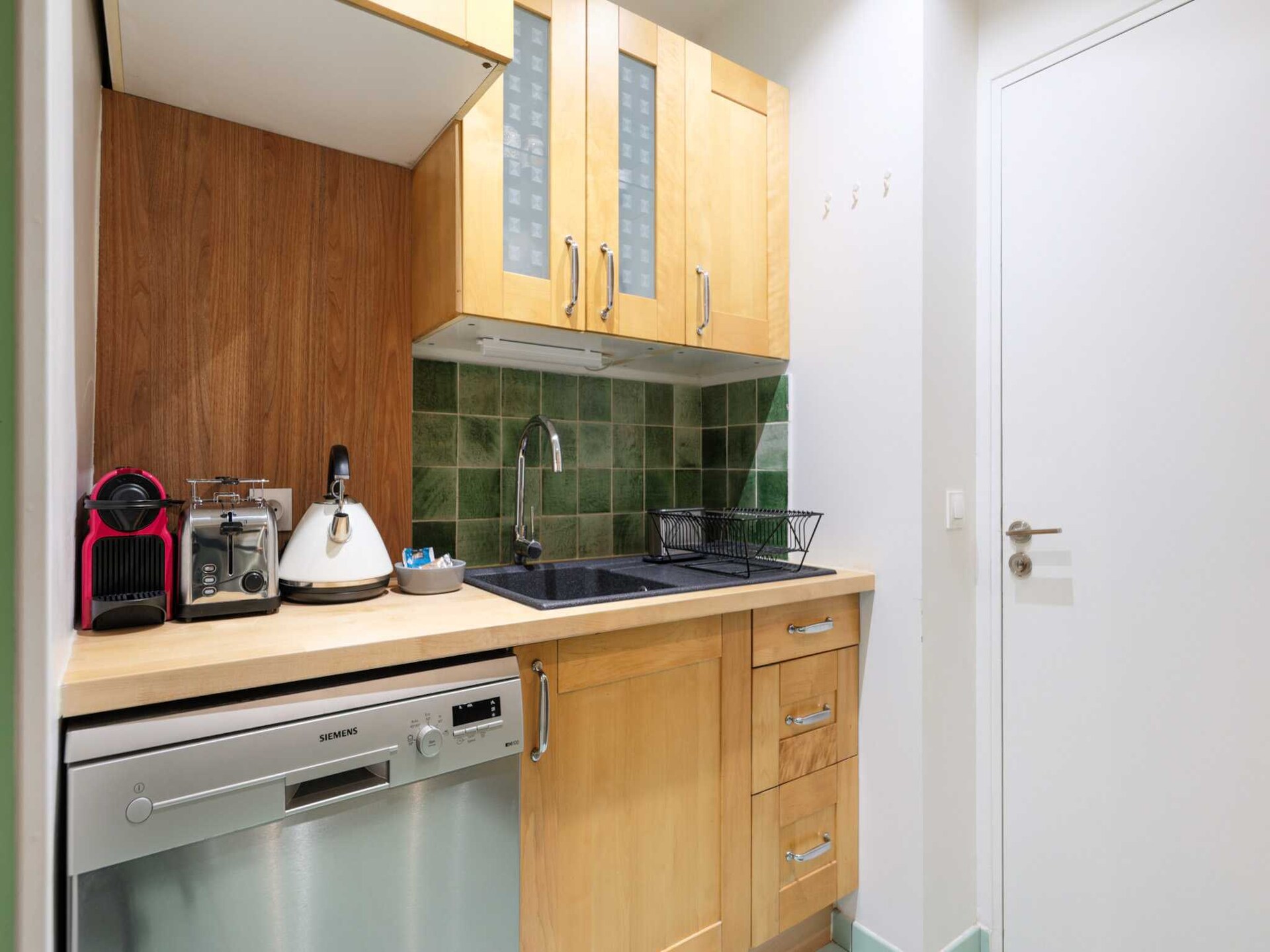 Licht appartement met 2 slaapkamers in de wijk Bastille, vlakbij metro Voltaire - foto 10