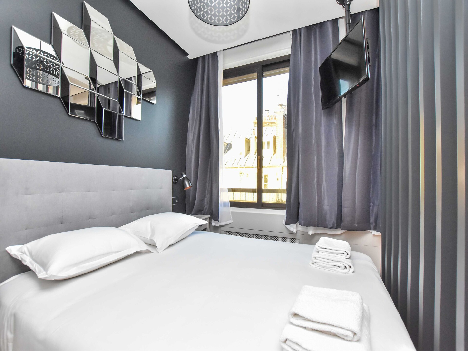 Compact studio-appartement met jacuzzi in levendig Parijs 9e arrondissement - foto 1