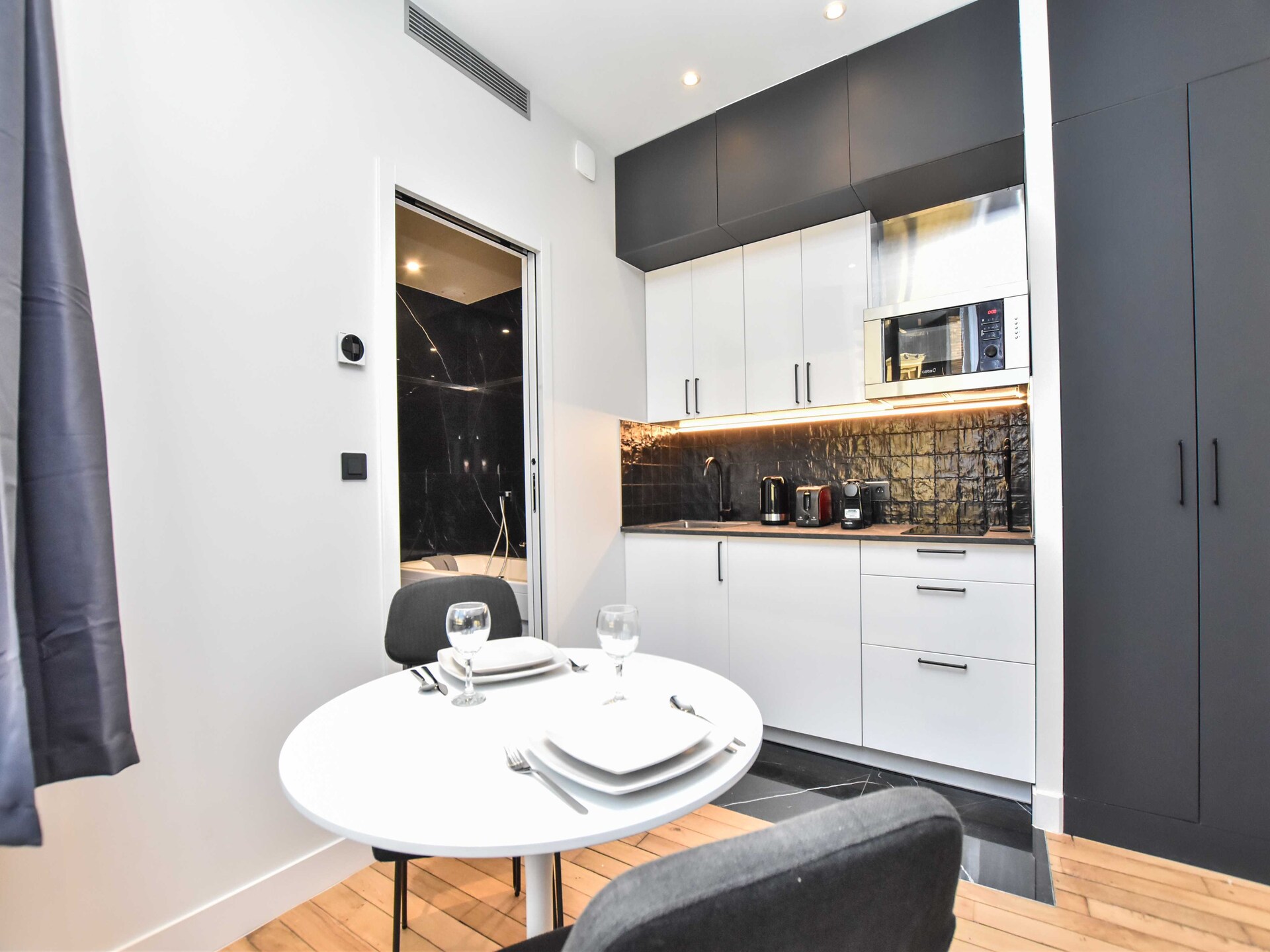 Compact studio-appartement met jacuzzi in levendig Parijs 9e arrondissement - foto 4