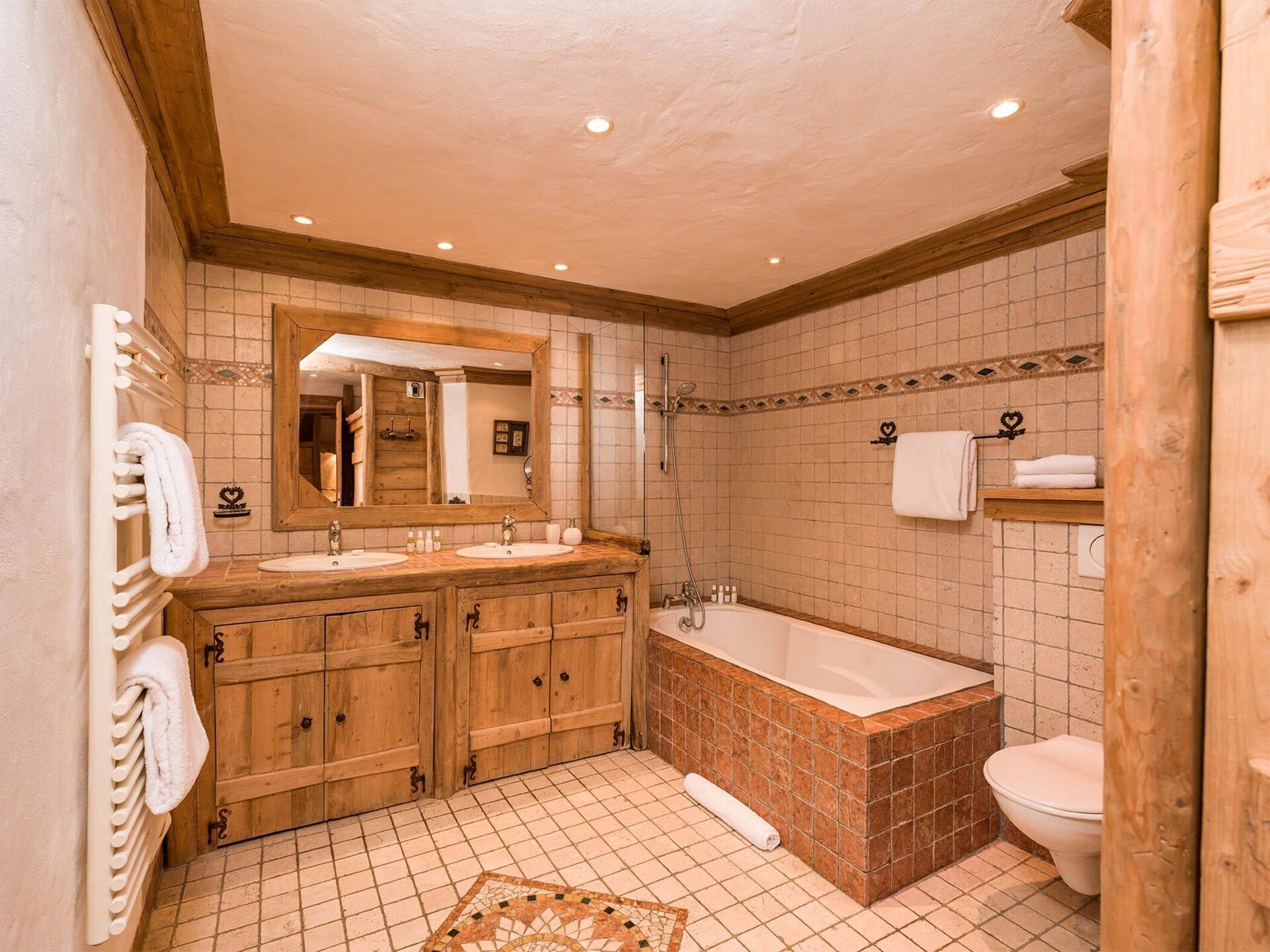 Ruim chalet voor 10 personen met hot tub in Val d'Isère - foto 14