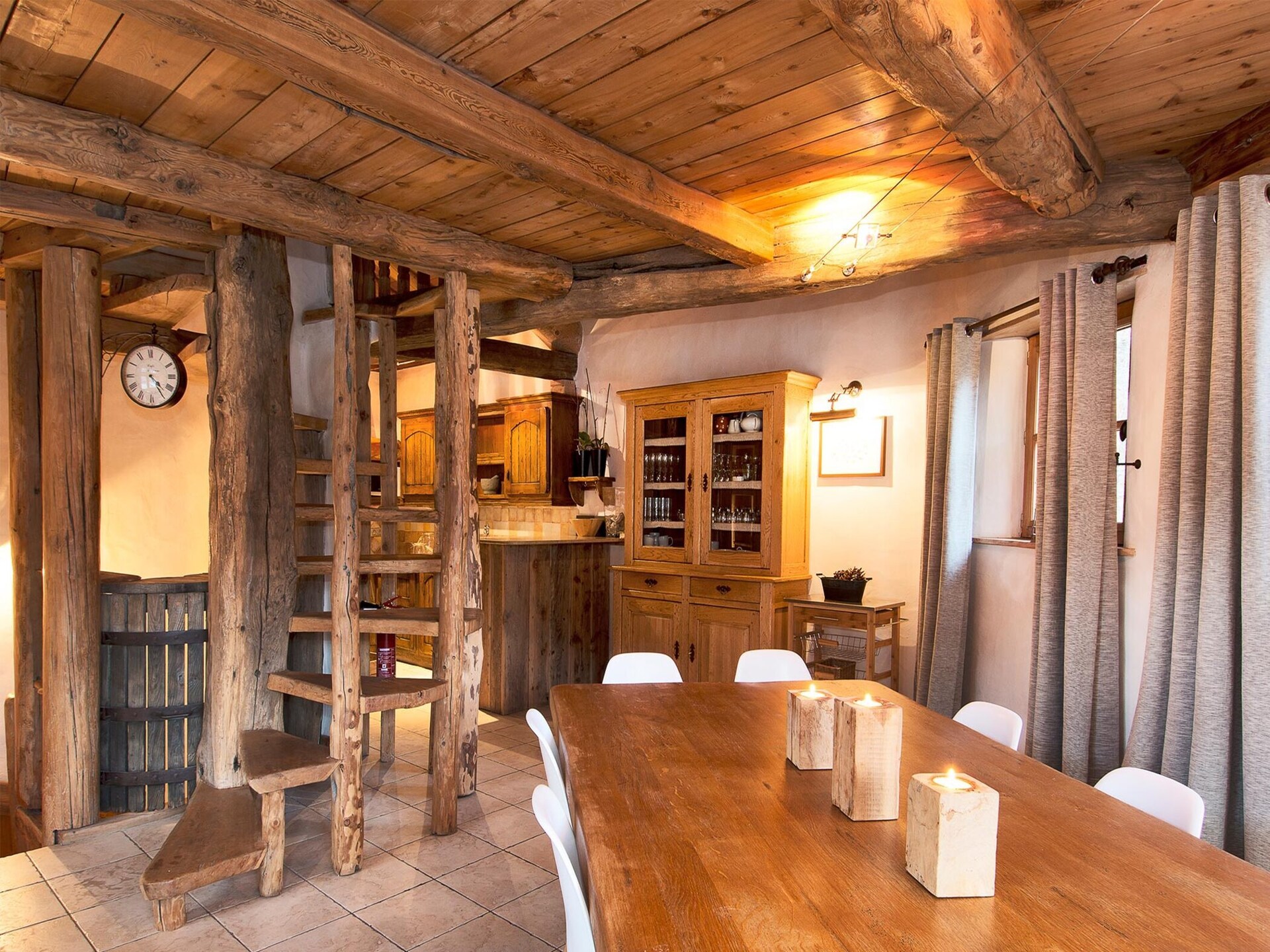 Ruim chalet voor 10 personen met hot tub in Val d'Isère - foto 4