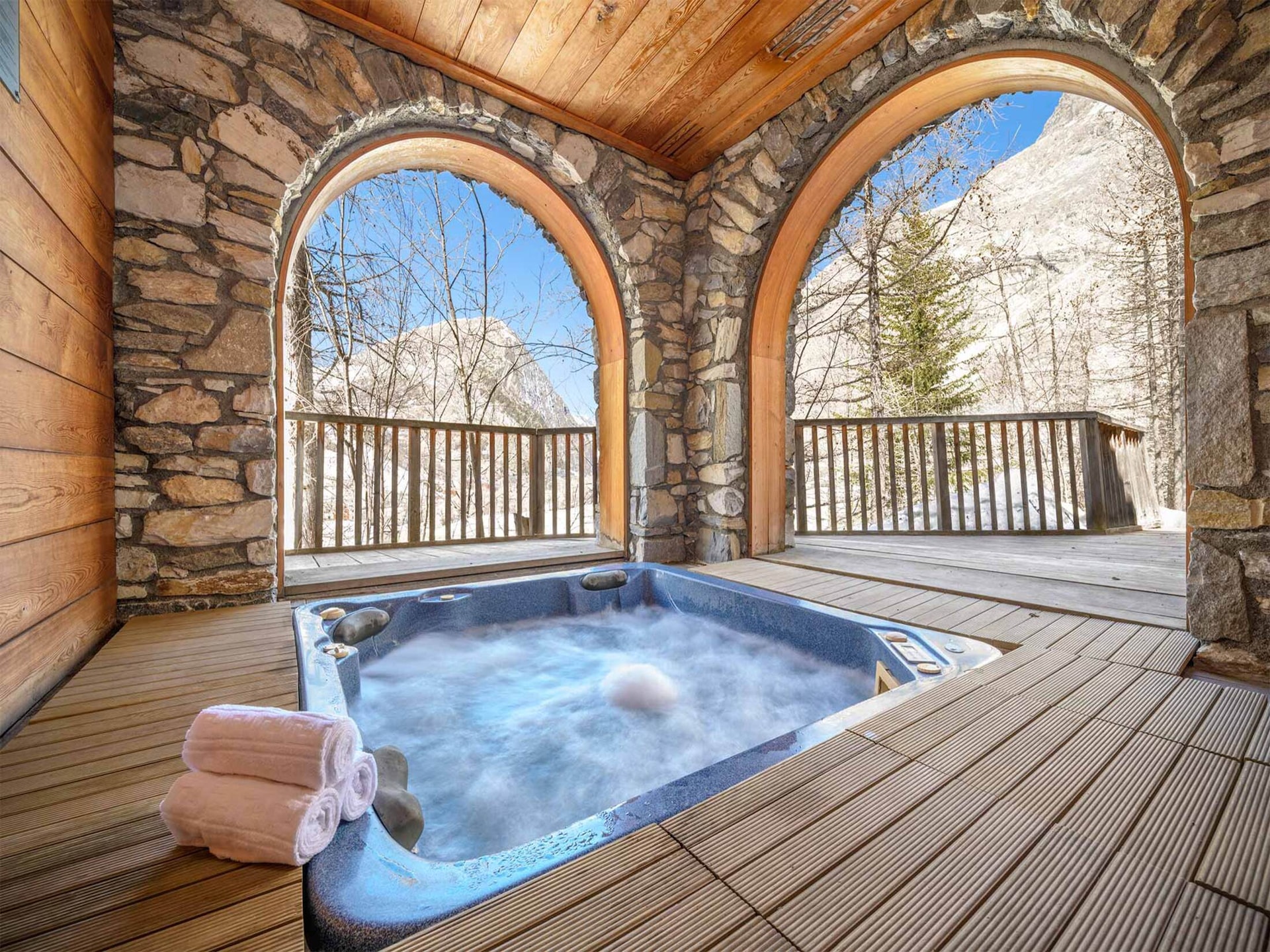 Chalet Davos: 10-persoons vrijstaand chalet op 20 meter van de piste in Val d'Isère - foto 5