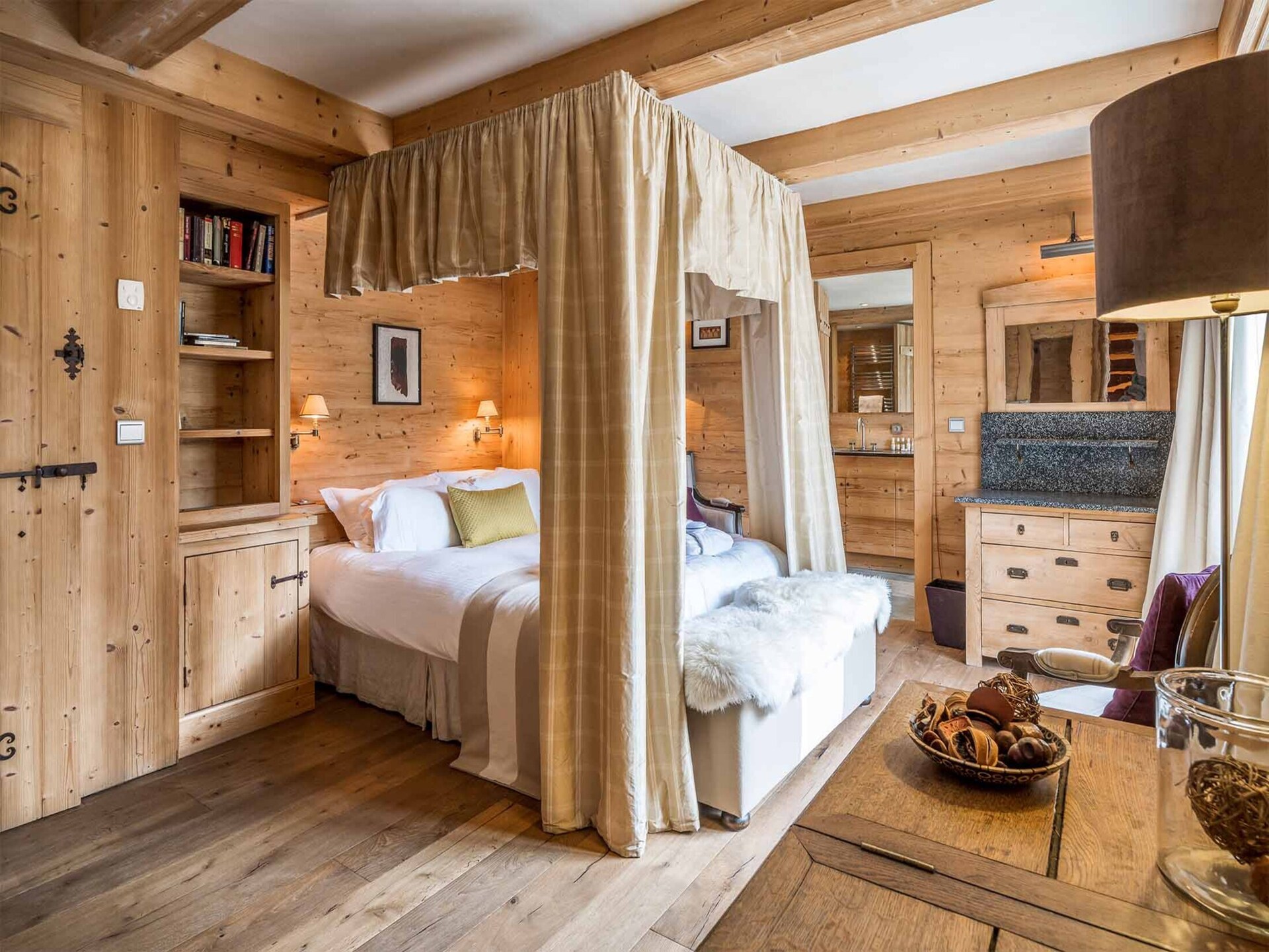 Chalet Davos: 10-persoons vrijstaand chalet op 20 meter van de piste in Val d'Isère - foto 11