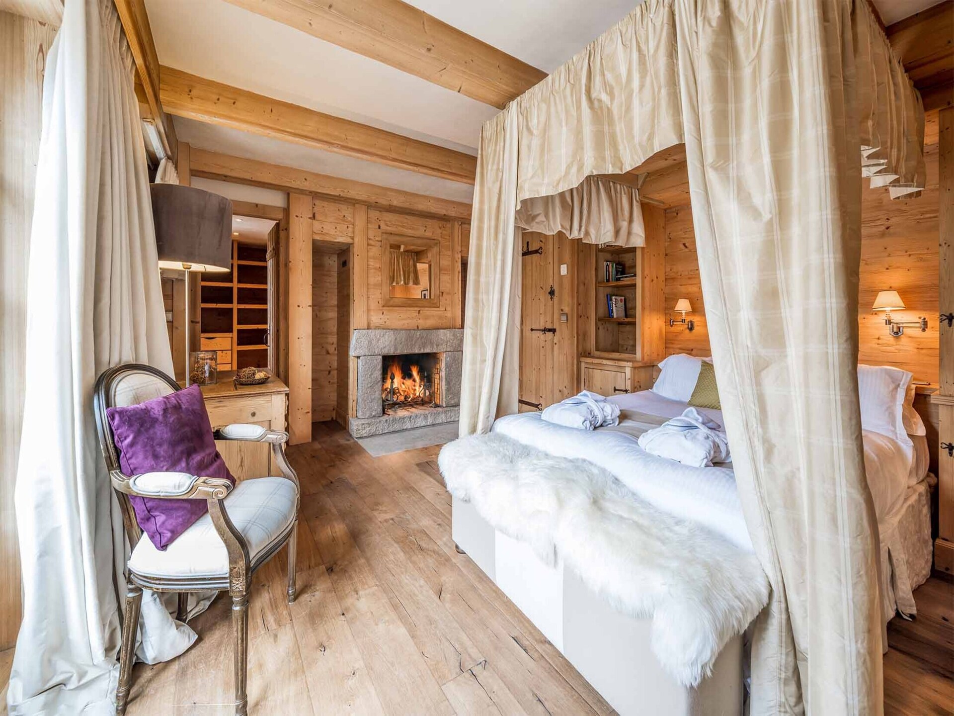 Chalet Davos: 10-persoons vrijstaand chalet op 20 meter van de piste in Val d'Isère - foto 12