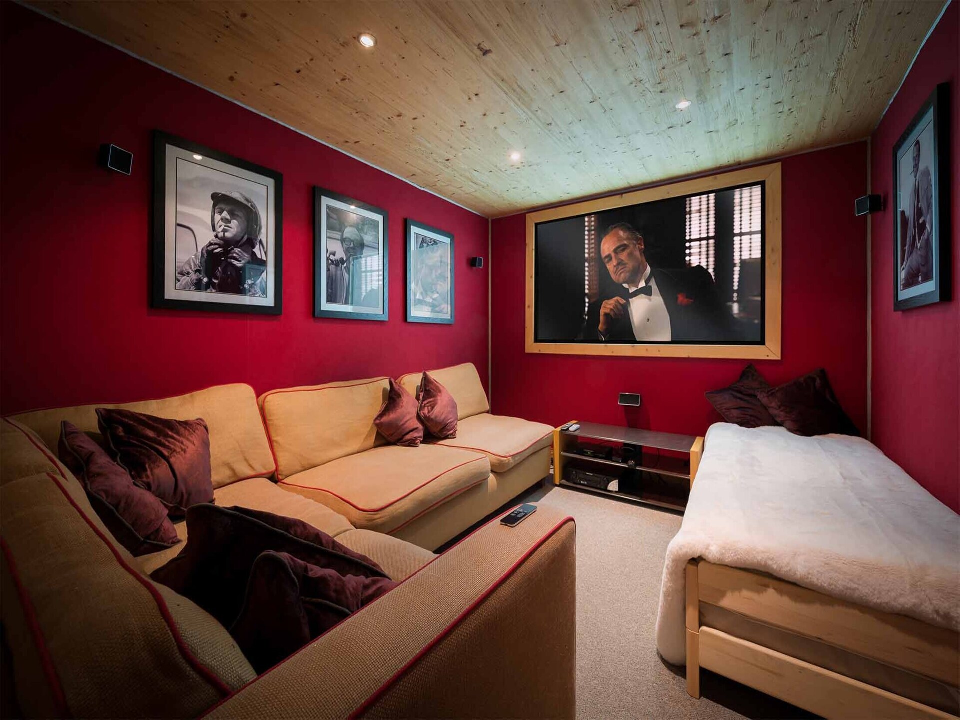 Chalet Davos: 10-persoons vrijstaand chalet op 20 meter van de piste in Val d'Isère - foto 6