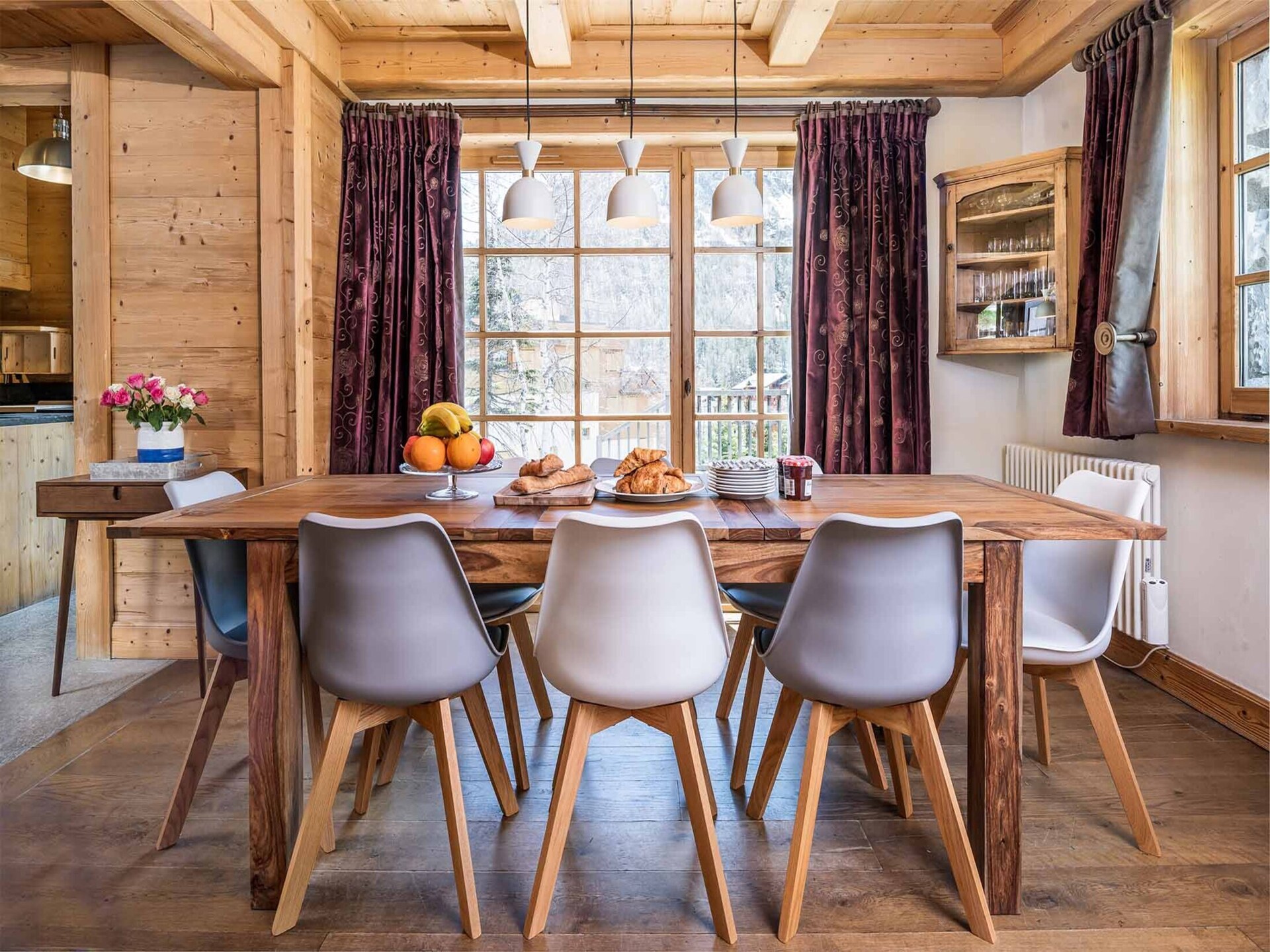 Chalet Davos: 10-persoons vrijstaand chalet op 20 meter van de piste in Val d'Isère - foto 9
