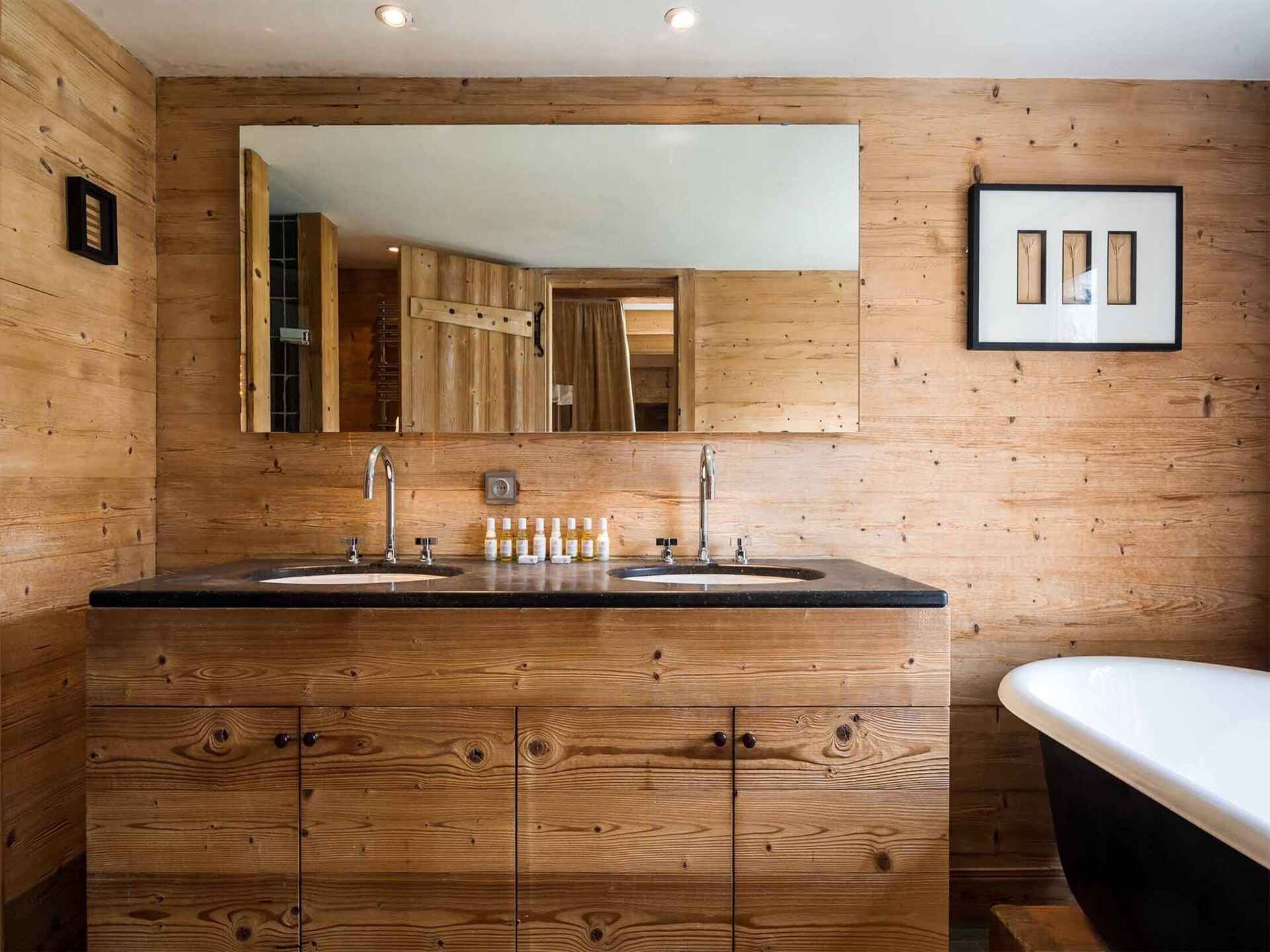 Chalet Davos: 10-persoons vrijstaand chalet op 20 meter van de piste in Val d'Isère - foto 16
