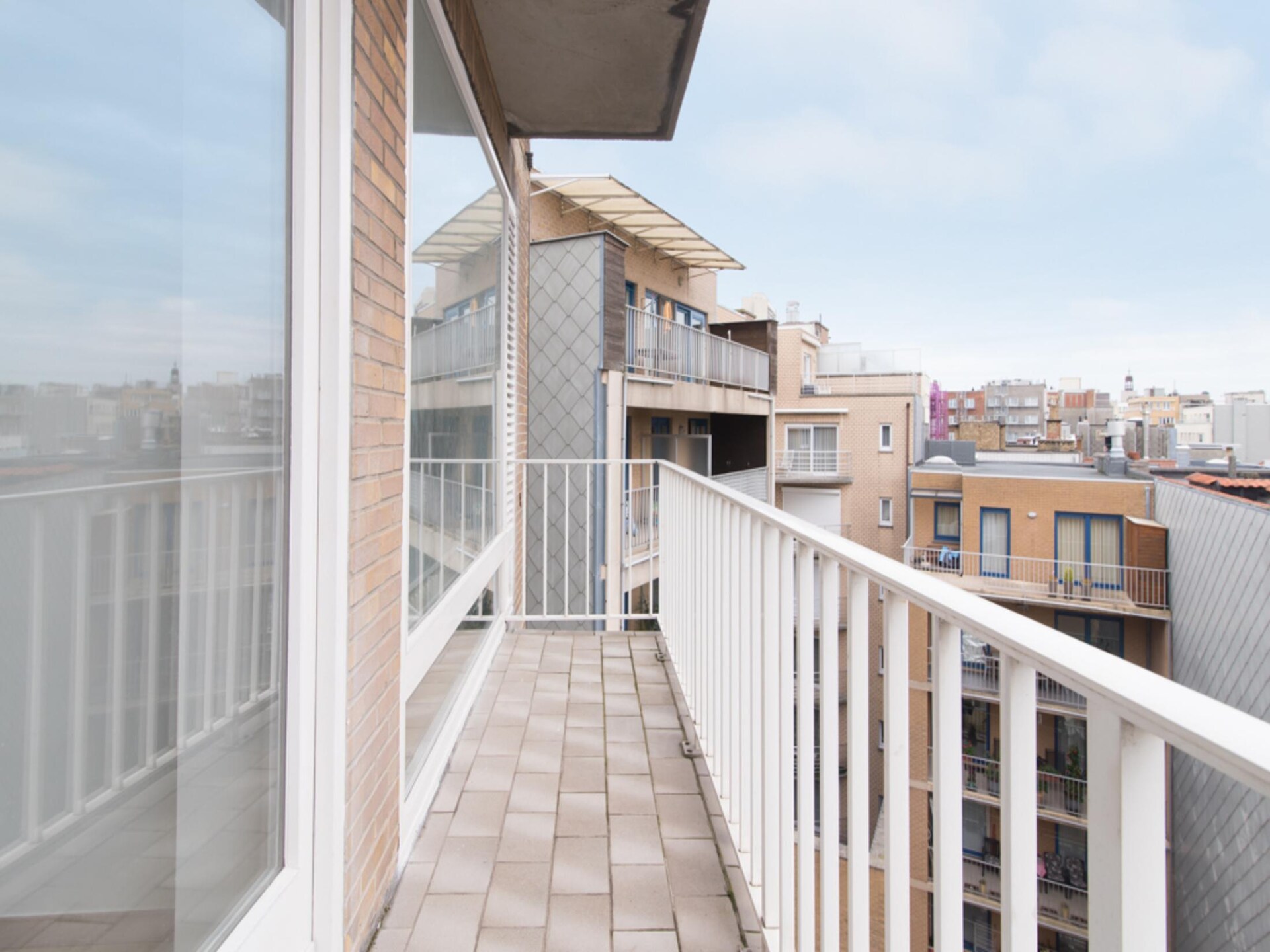 Lichtrijk 7-persoons appartement met terras in Oostende - foto 6