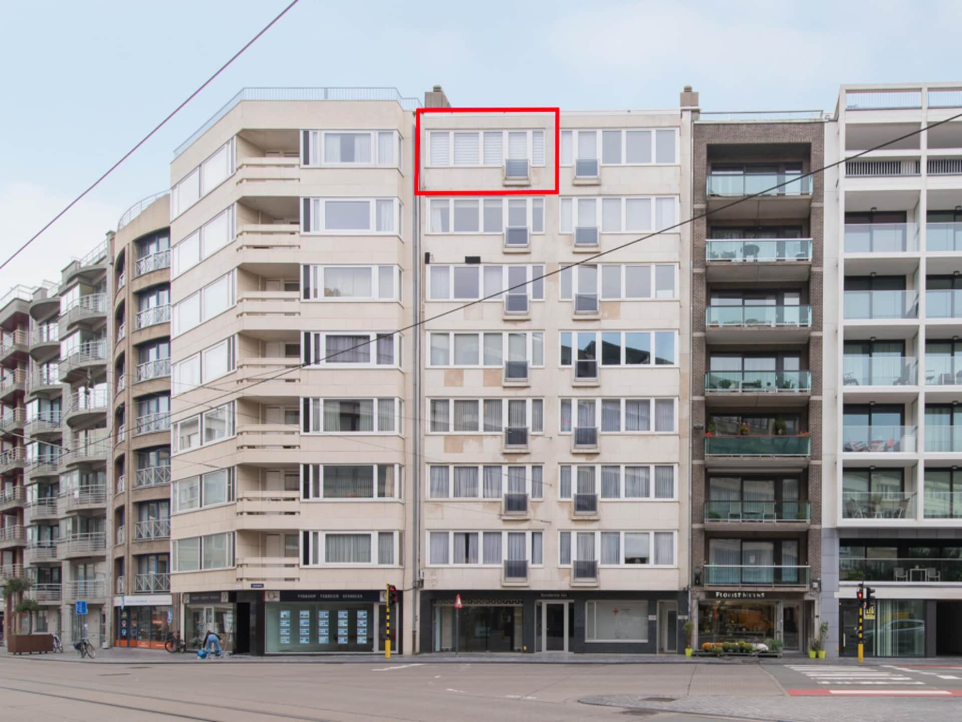 Lichtrijk 7-persoons appartement met terras in Oostende - foto 1