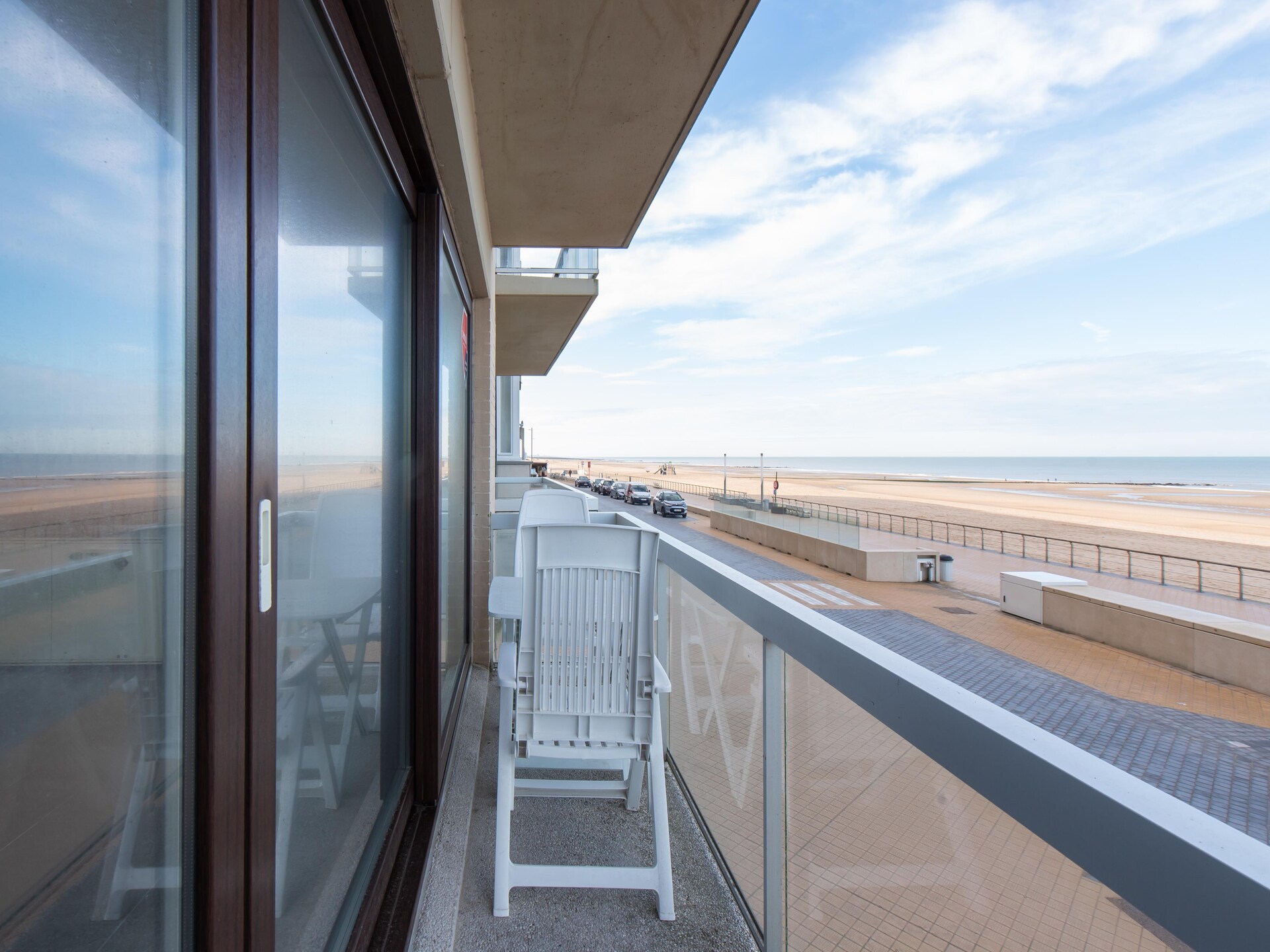 Licht appartement met zeezicht en terras in Ostend - foto 3