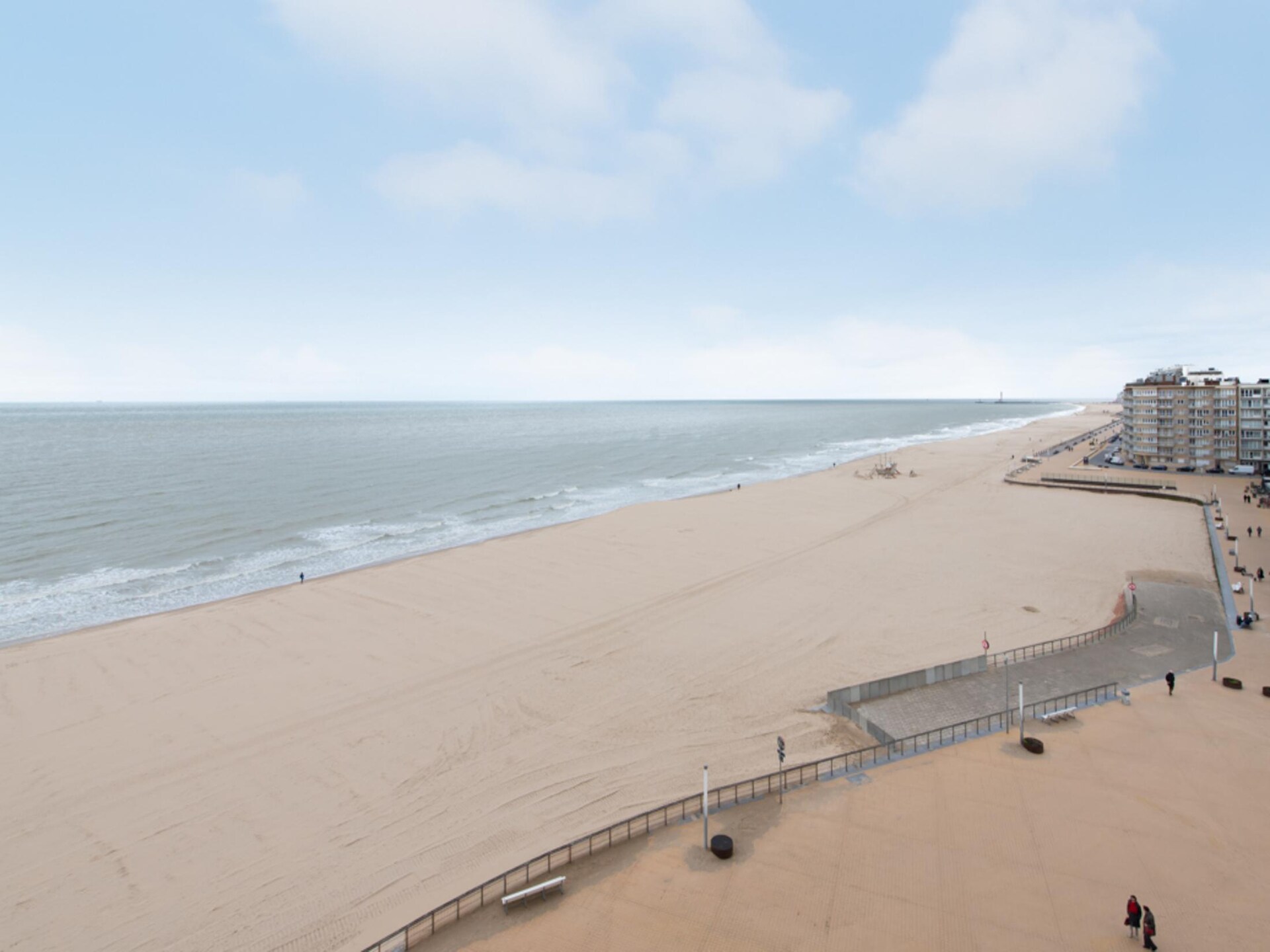 Zeezicht IX: 7e verdieping met panoramisch zeezicht en zwembad in Oostende - foto 25