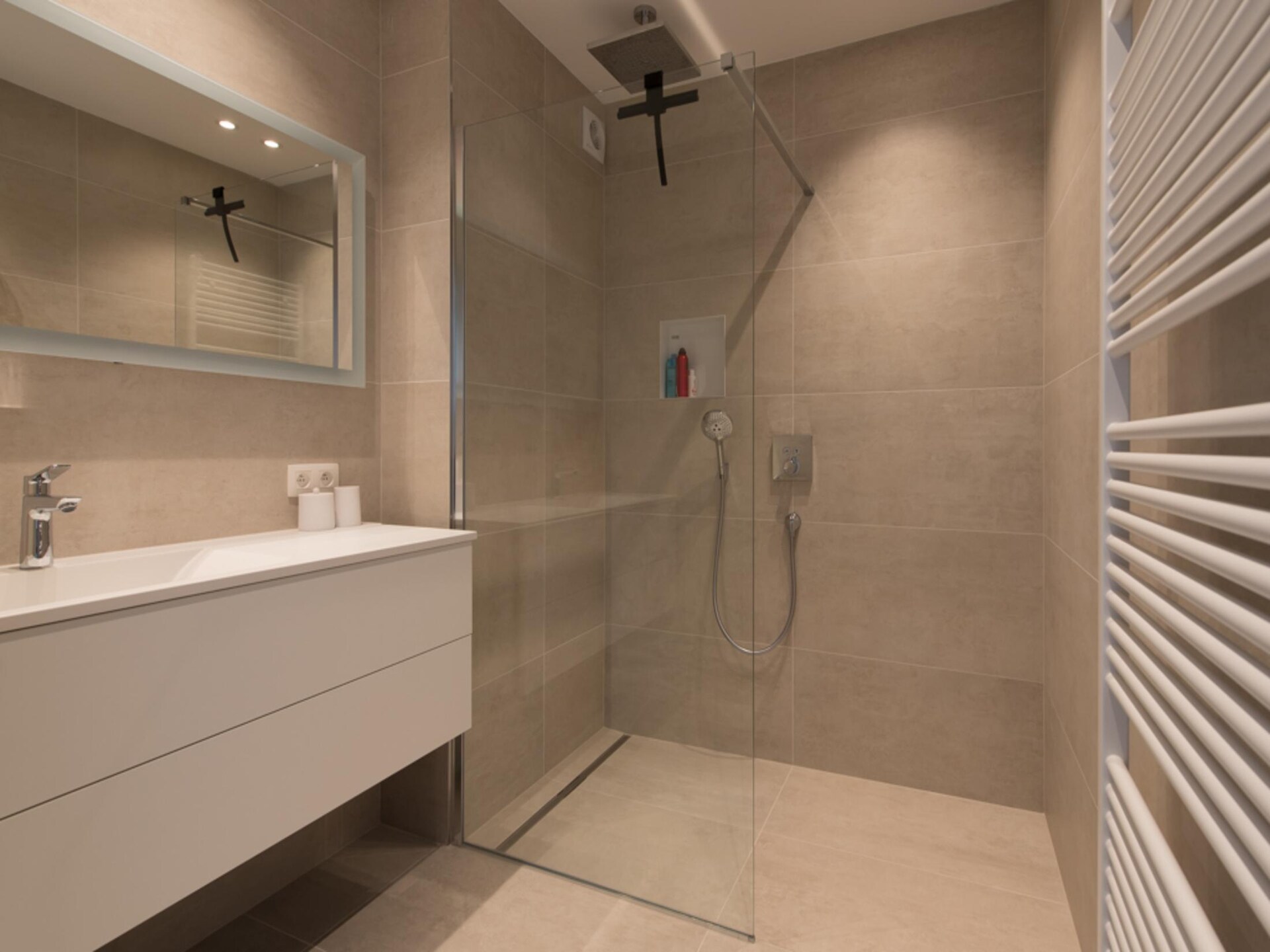 Monte Carlo: Luxe appartement met zeezicht op 100m van het strand in Oostende - foto 10