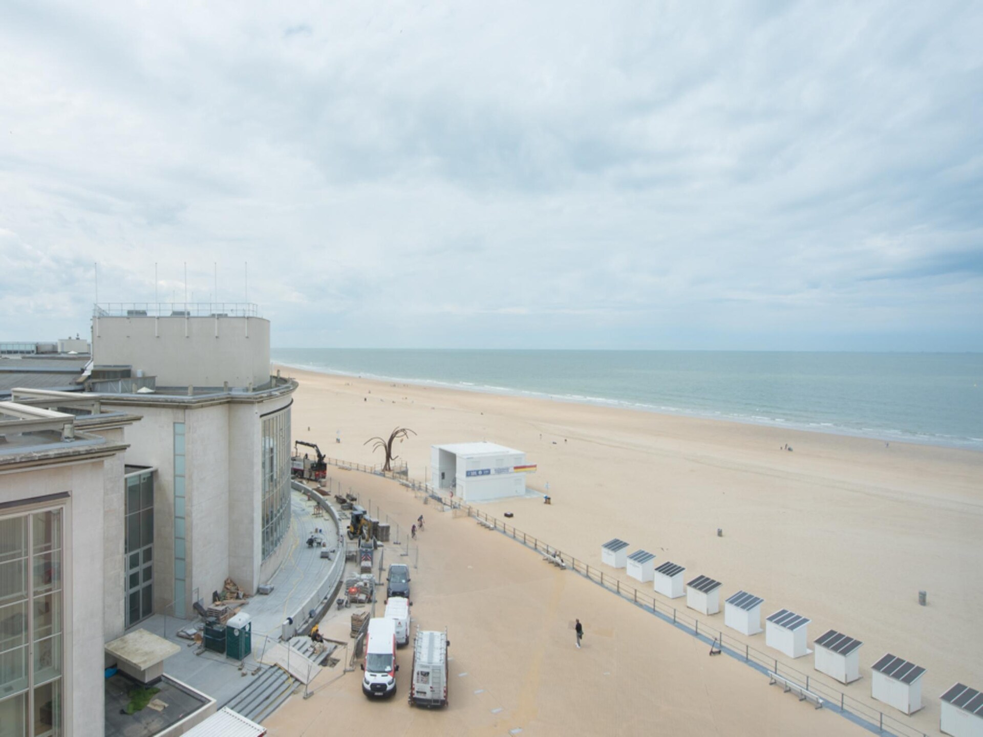 Monte Carlo: Luxe appartement met zeezicht op 100m van het strand in Oostende - foto 11