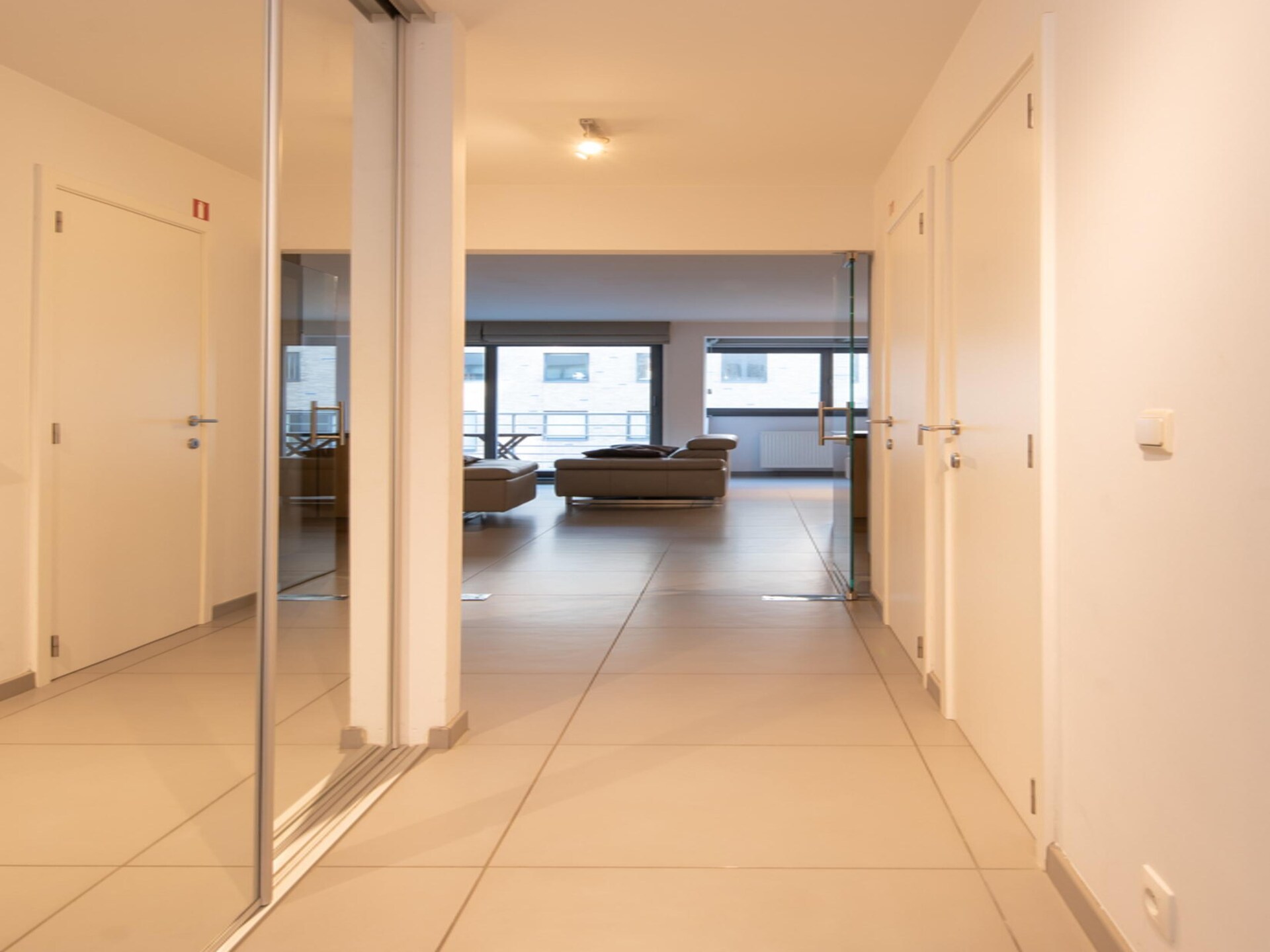 Modern 4-persoons appartement met terras aan de Oostendse boulevard - foto 17