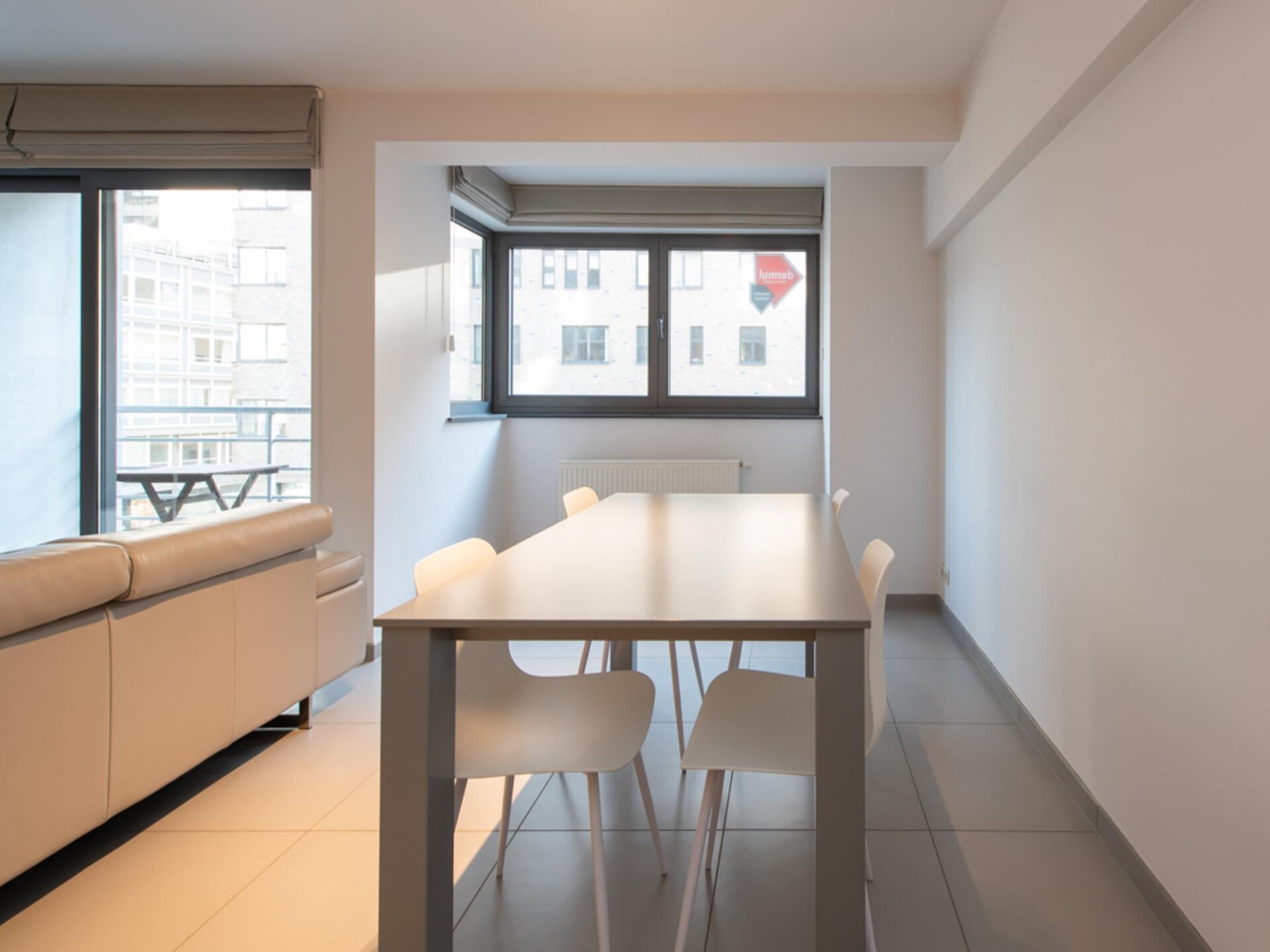 Modern 4-persoons appartement met terras aan de Oostendse boulevard - foto 14