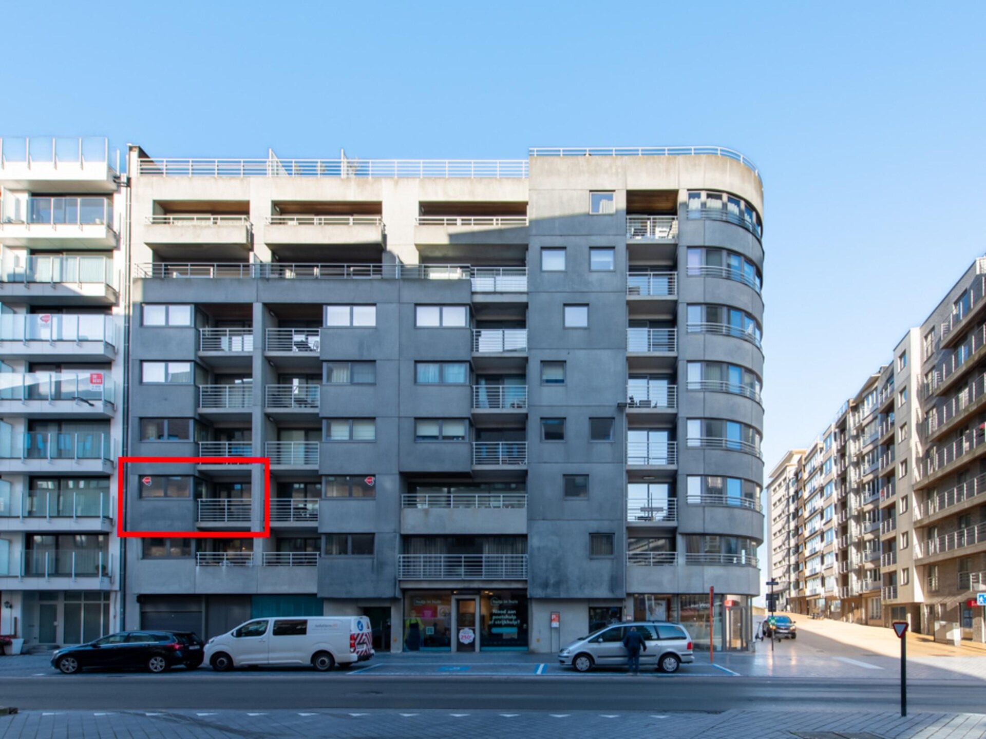 Modern 4-persoons appartement met terras aan de Oostendse boulevard - foto 6