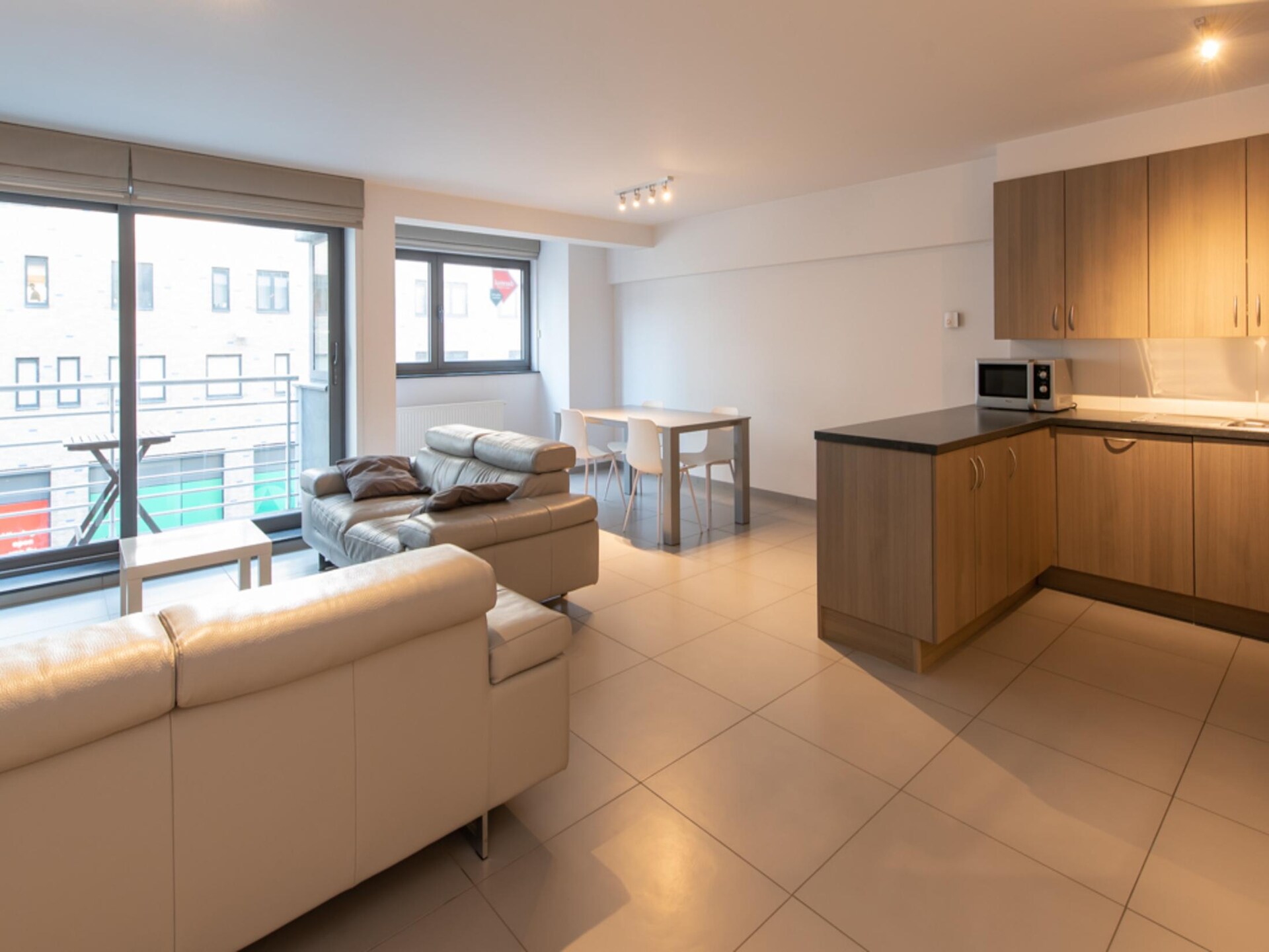 Modern 4-persoons appartement met terras aan de Oostendse boulevard - foto 13