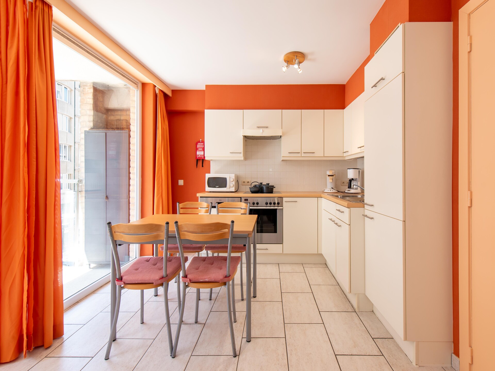 Zonnig appartement in Oostende met zeezicht, vlakbij strand en centrum - foto 13