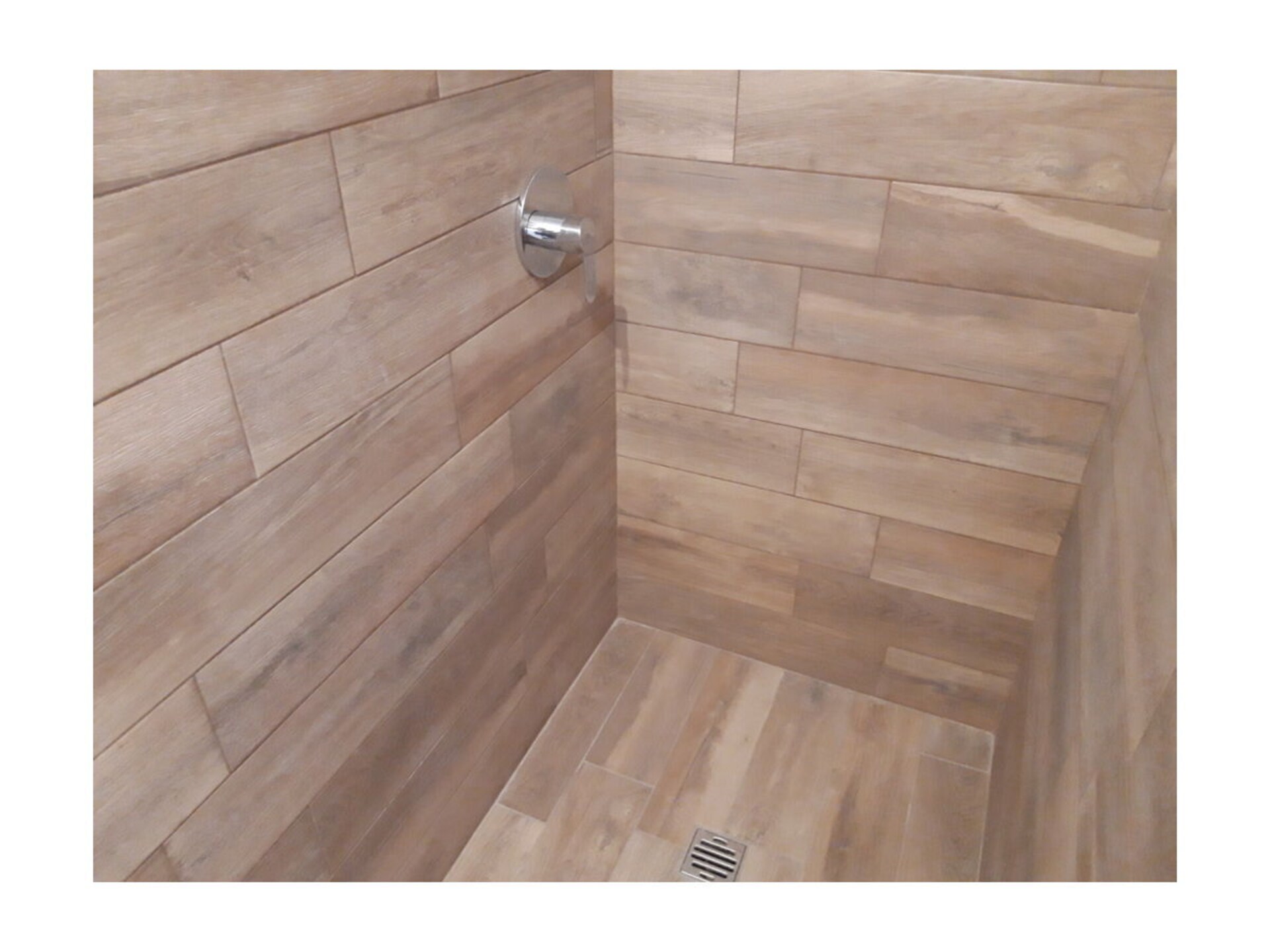 Studio aan het Gardameer met zwembad, hot tub & privéstrand - foto 26
