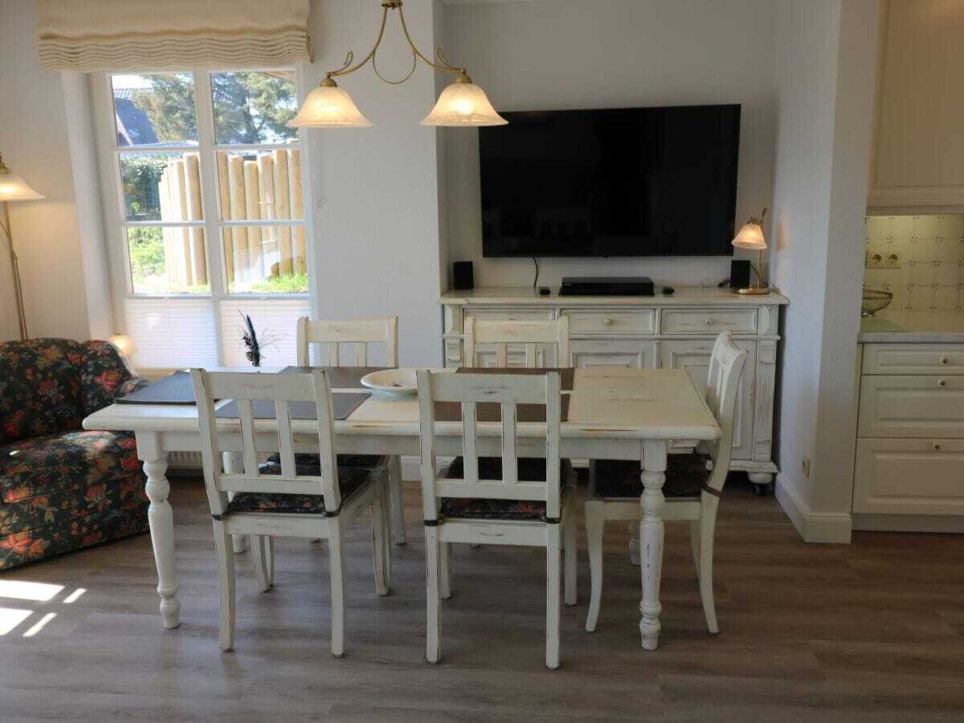 Stijlvol gerenoveerd 4-kamerappartement met zuidterras in Wenningstedt - foto 9