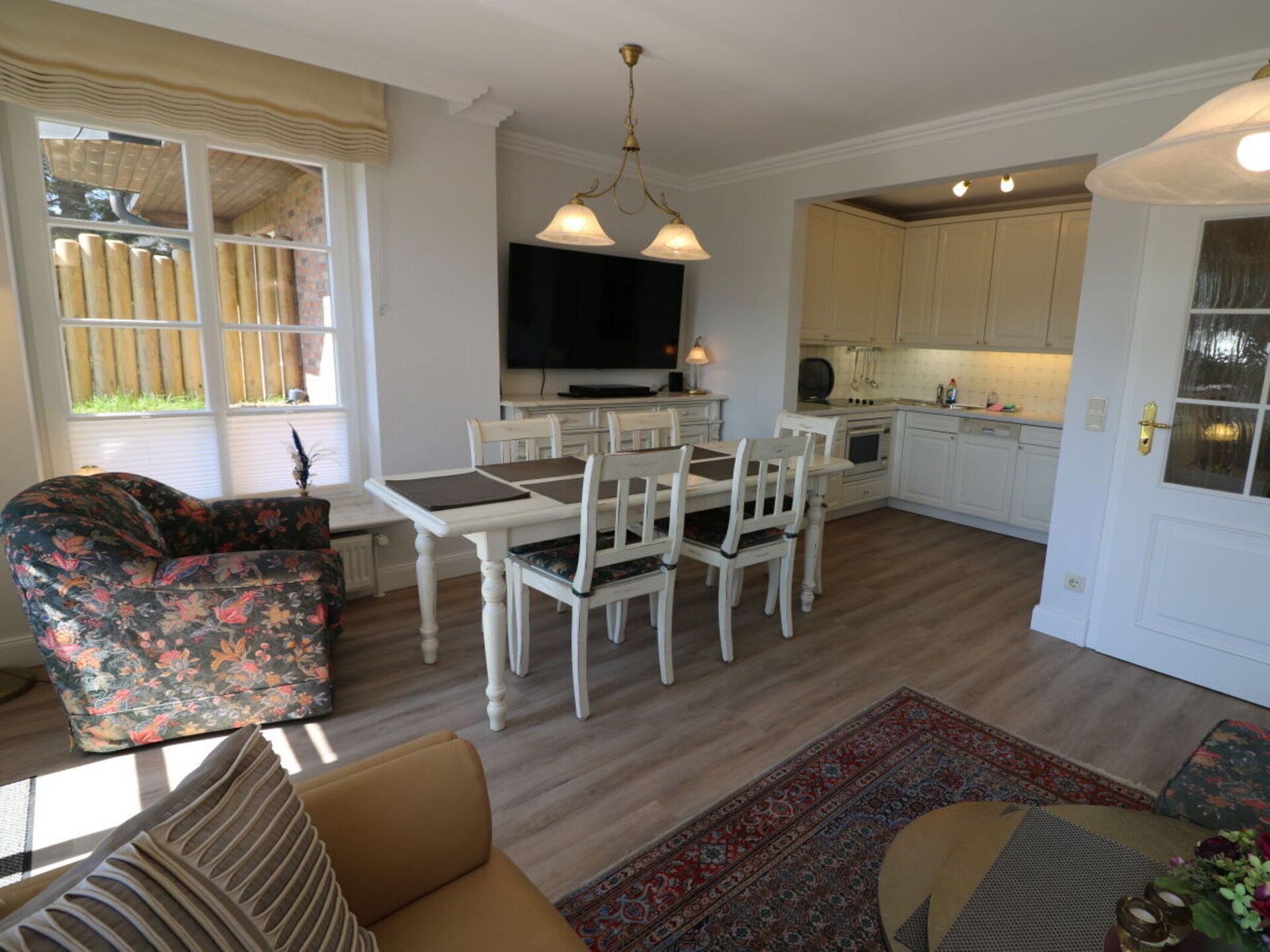 Stijlvol gerenoveerd 4-kamerappartement met zuidterras in Wenningstedt - foto 5