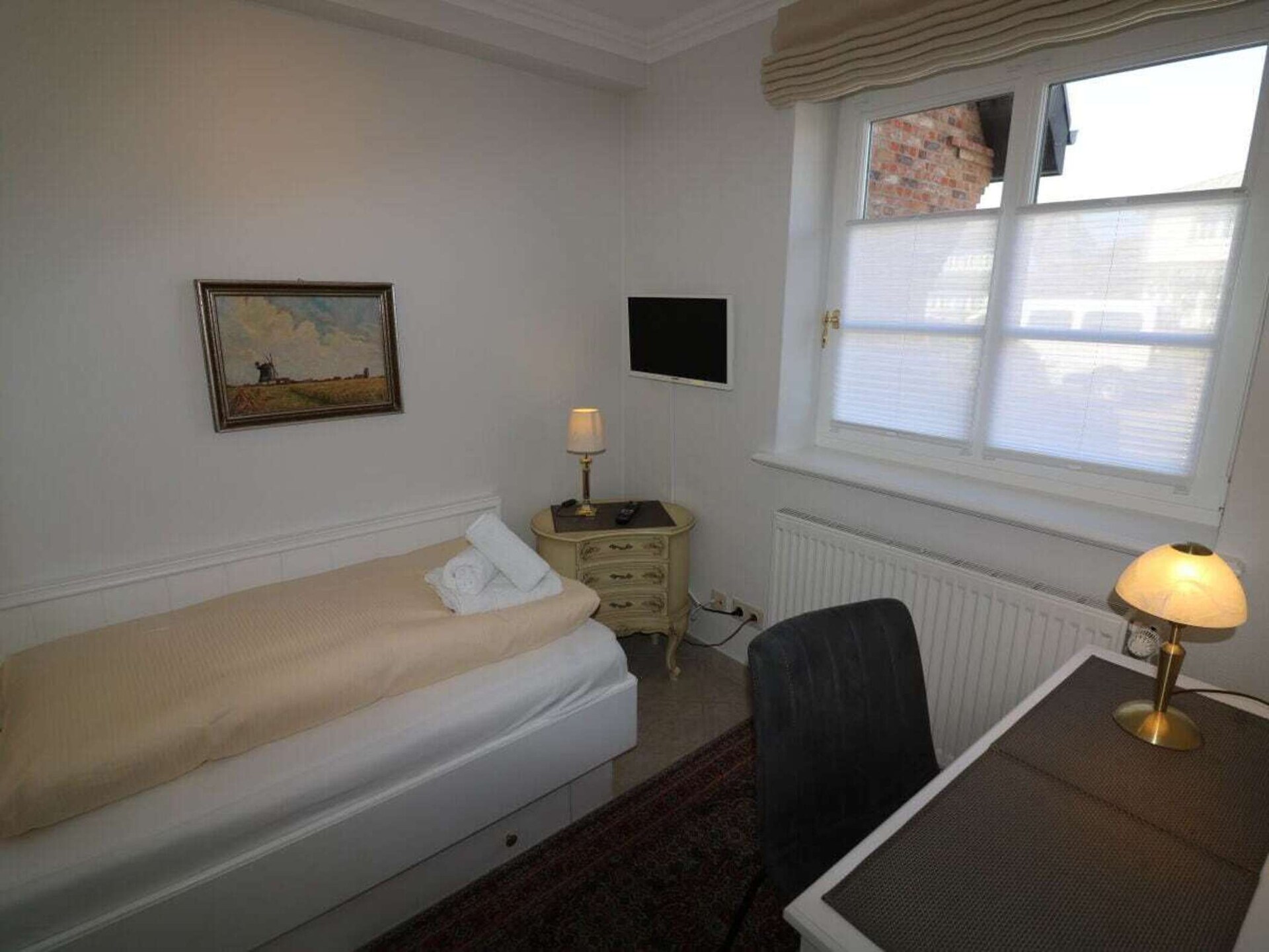 Stijlvol gerenoveerd 4-kamerappartement met zuidterras in Wenningstedt - foto 13