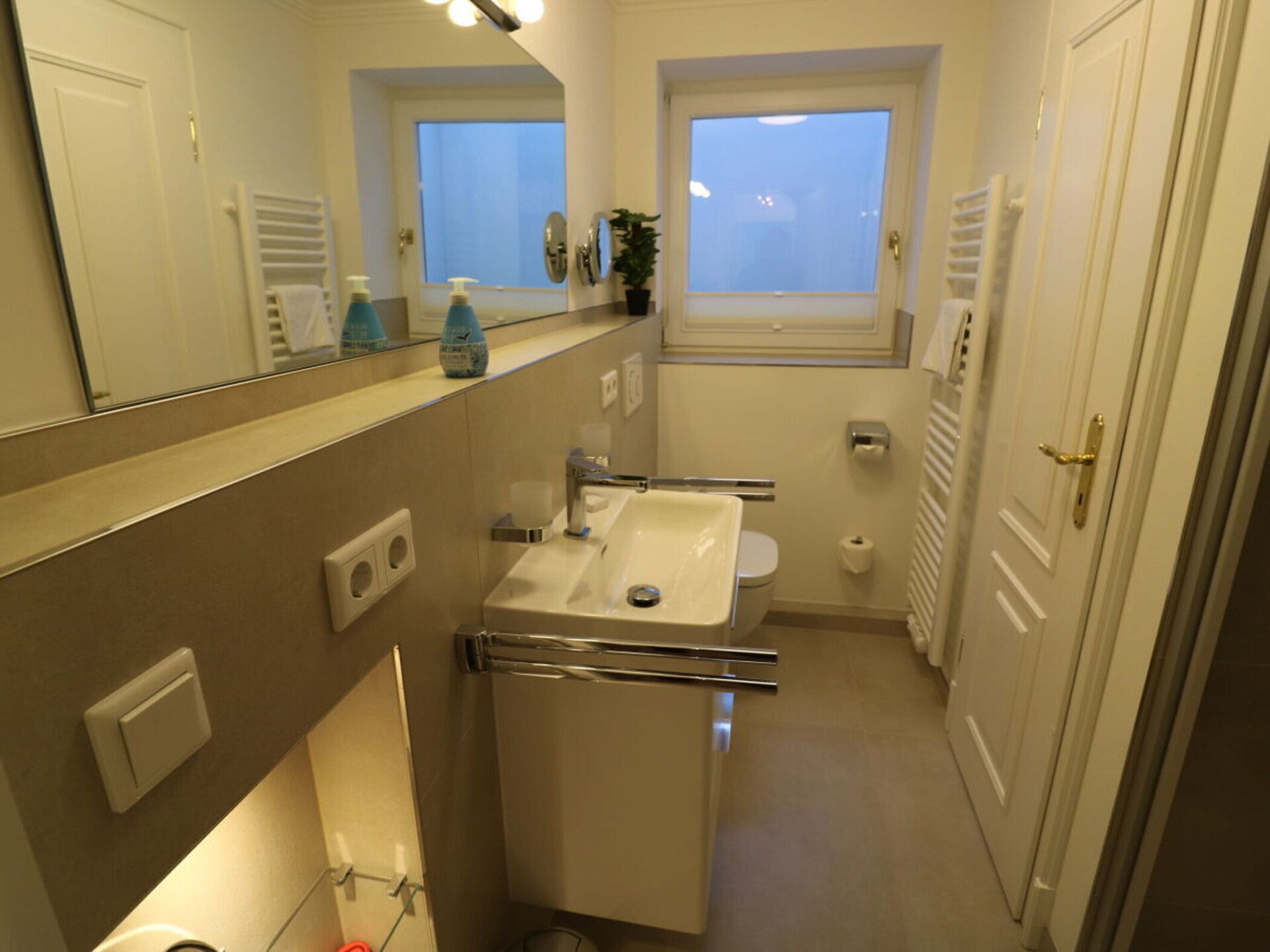 Stijlvol gerenoveerd 4-kamerappartement met zuidterras in Wenningstedt - foto 21