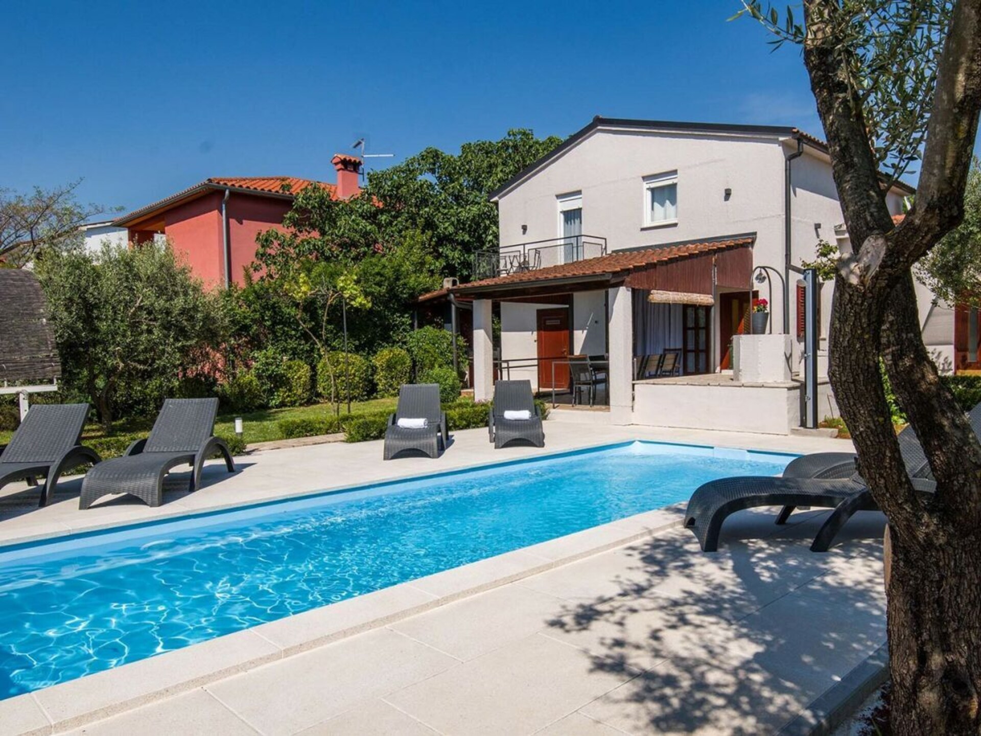 Villa Grace Felice: Ruime villa met privézwembad voor 8 personen in Valbandon - foto 9