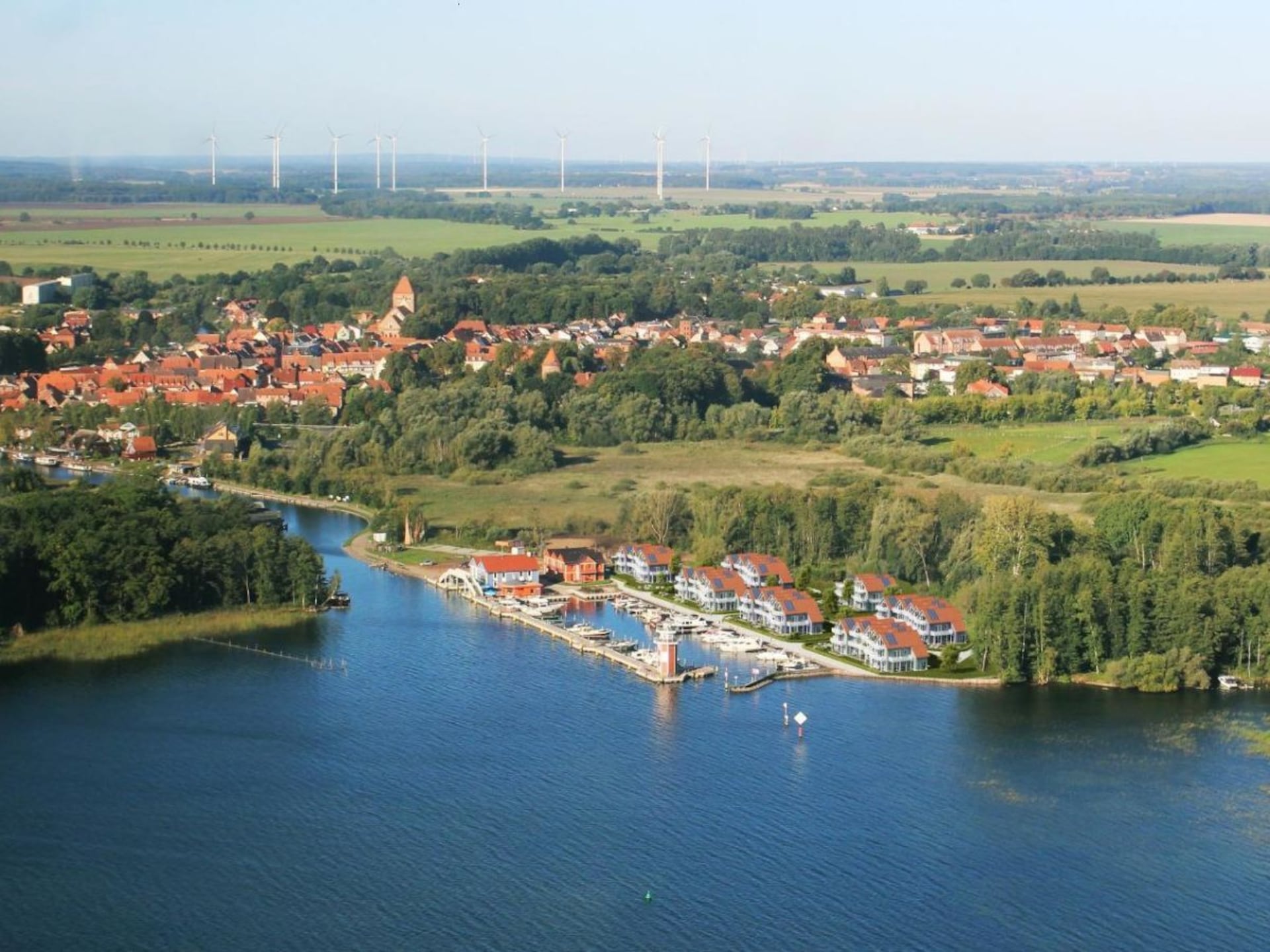 Exclusief appartement aan de jachthaven met panoramisch uitzicht over de Plauer See - foto 3