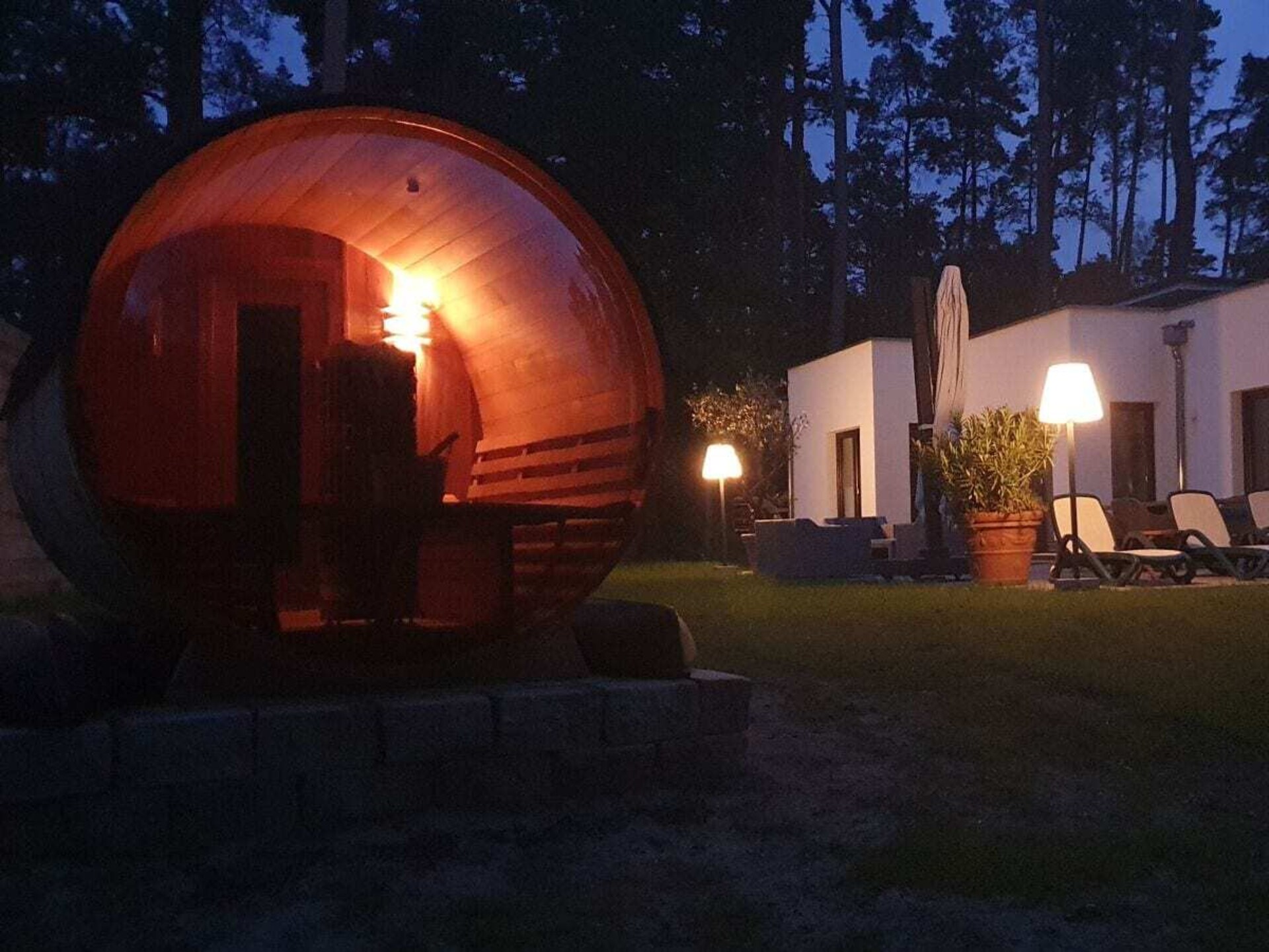 Luxe villa aan Großer Lychen-meer met privé sauna en waterrecreatie - foto 15