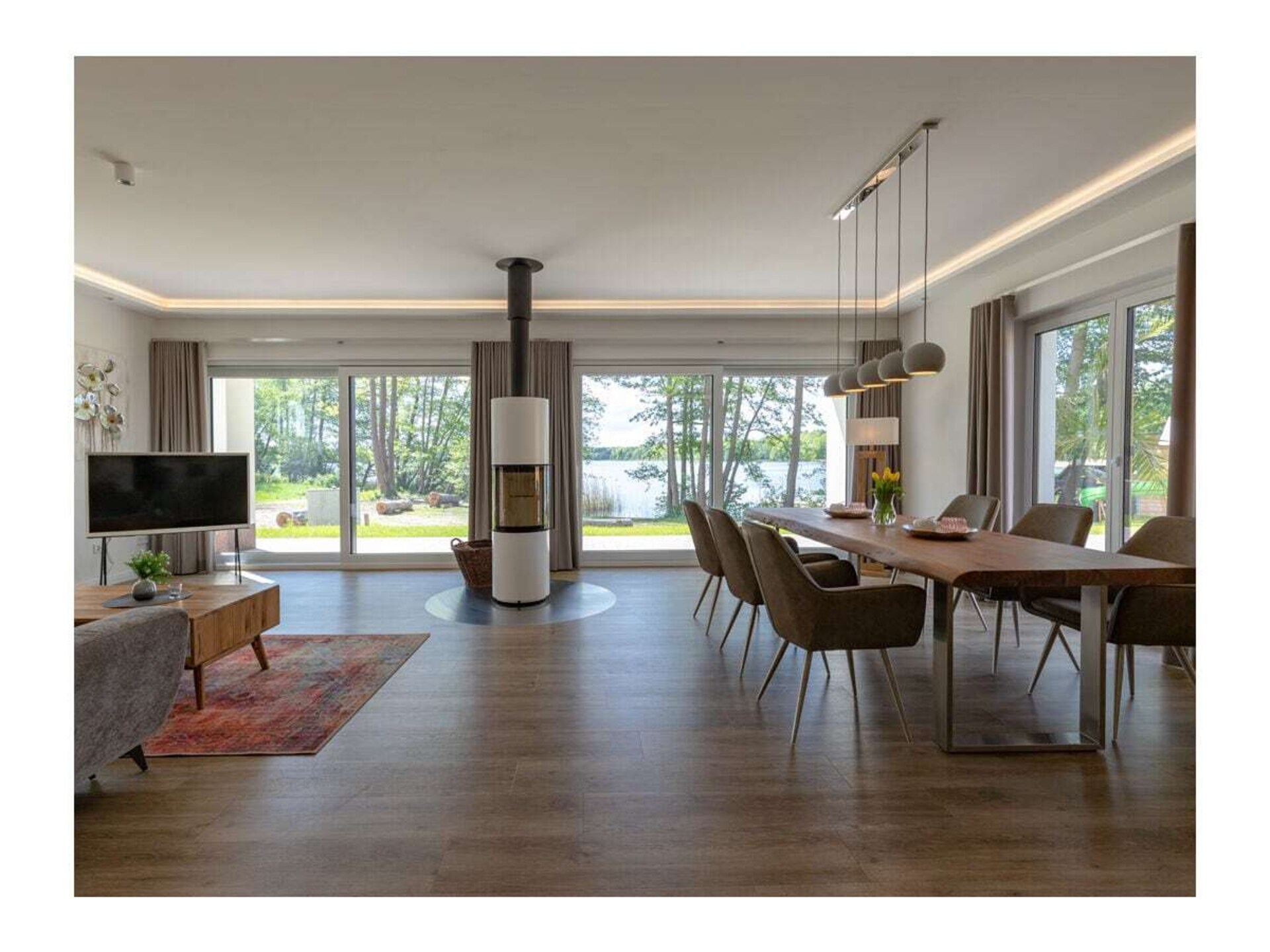 Luxe villa aan Großer Lychen-meer met privé sauna en waterrecreatie - foto 21