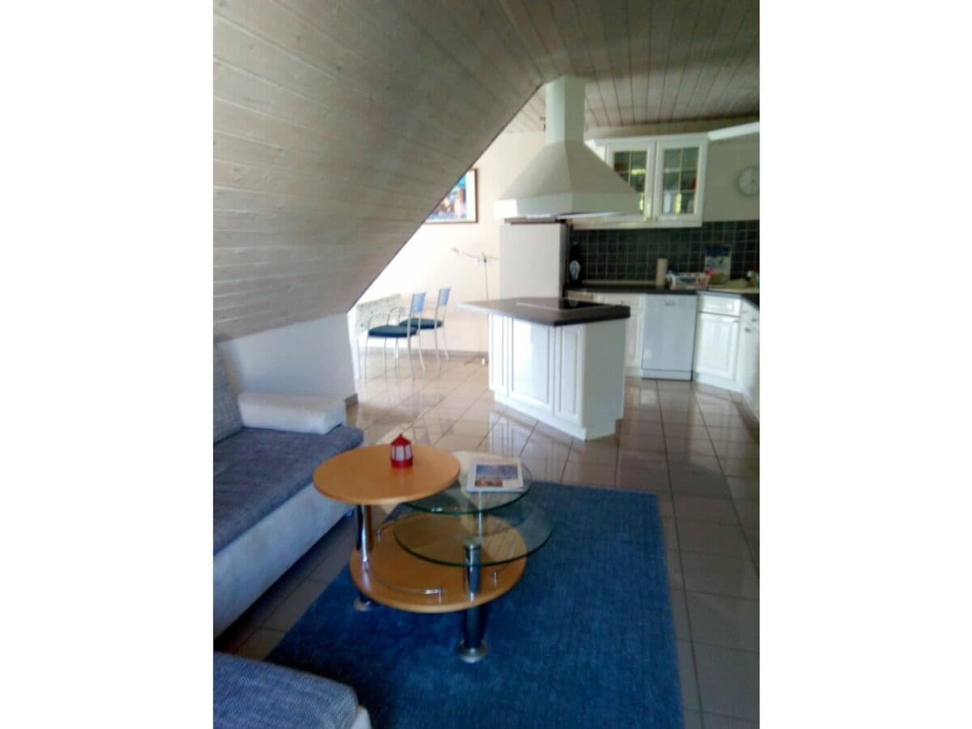 Knus zolderappartement met balkon op 300m van het centrum van Putgarten - foto 6