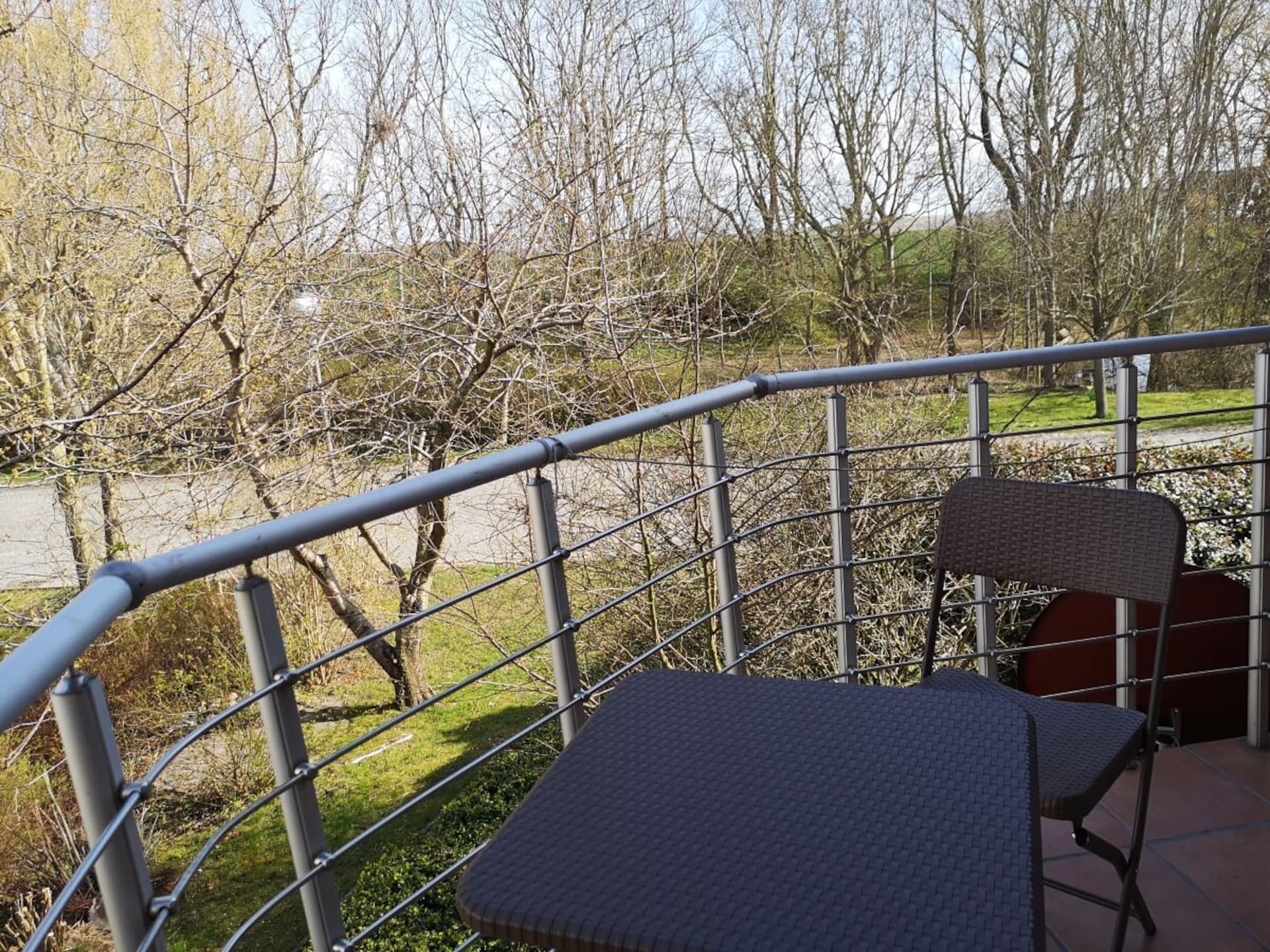 Knus zolderappartement met balkon op 300m van het centrum van Putgarten - foto 12