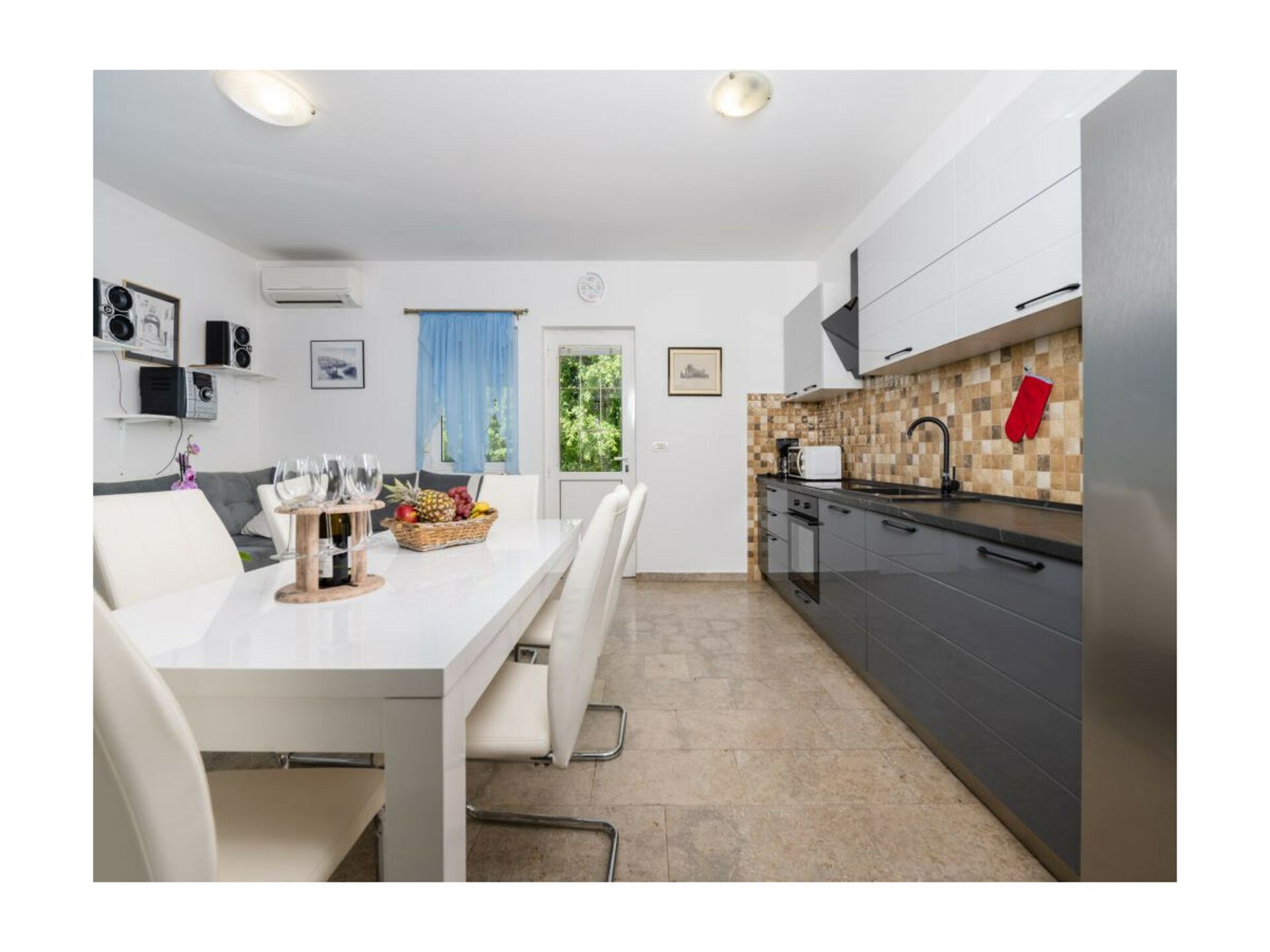 Villa St. Nikola: Ruim vakantiehuis voor 10 personen op 9400m² privéterrein - foto 25