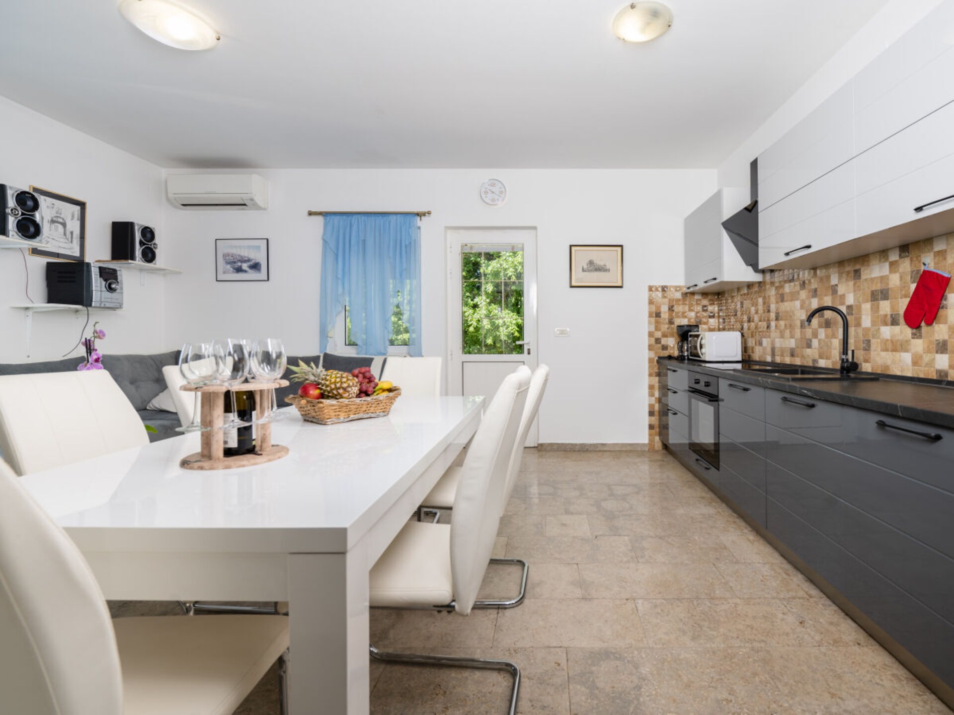 Villa St. Nikola: Ruim vakantiehuis voor 10 personen op 9400m² privéterrein - foto 29