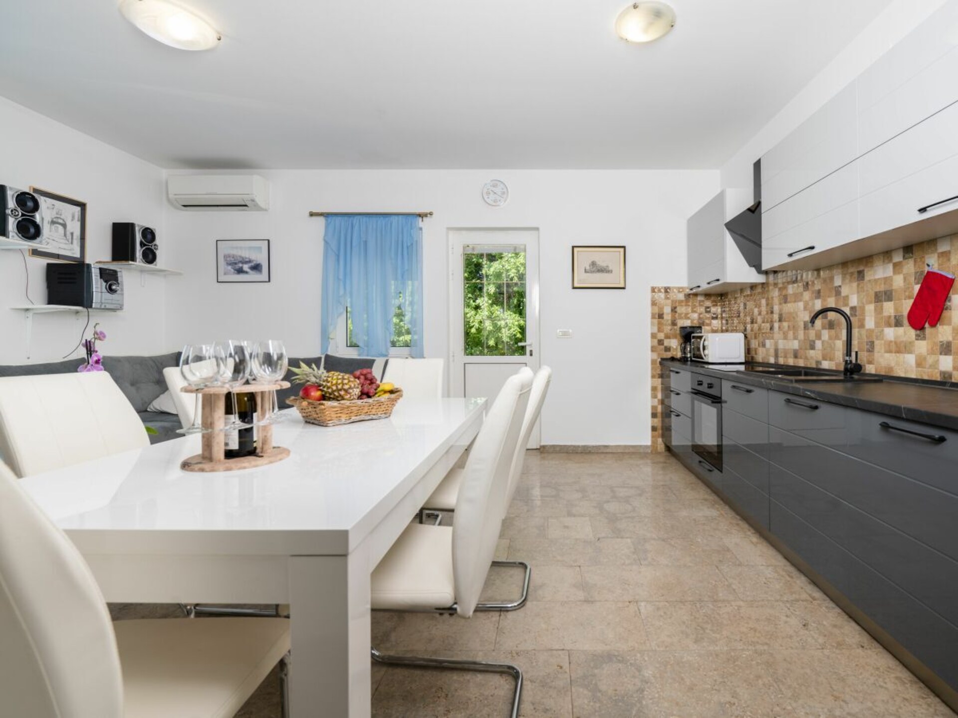 Villa St. Nikola: Ruim vakantiehuis voor 10 personen op 9400m² privéterrein - foto 40